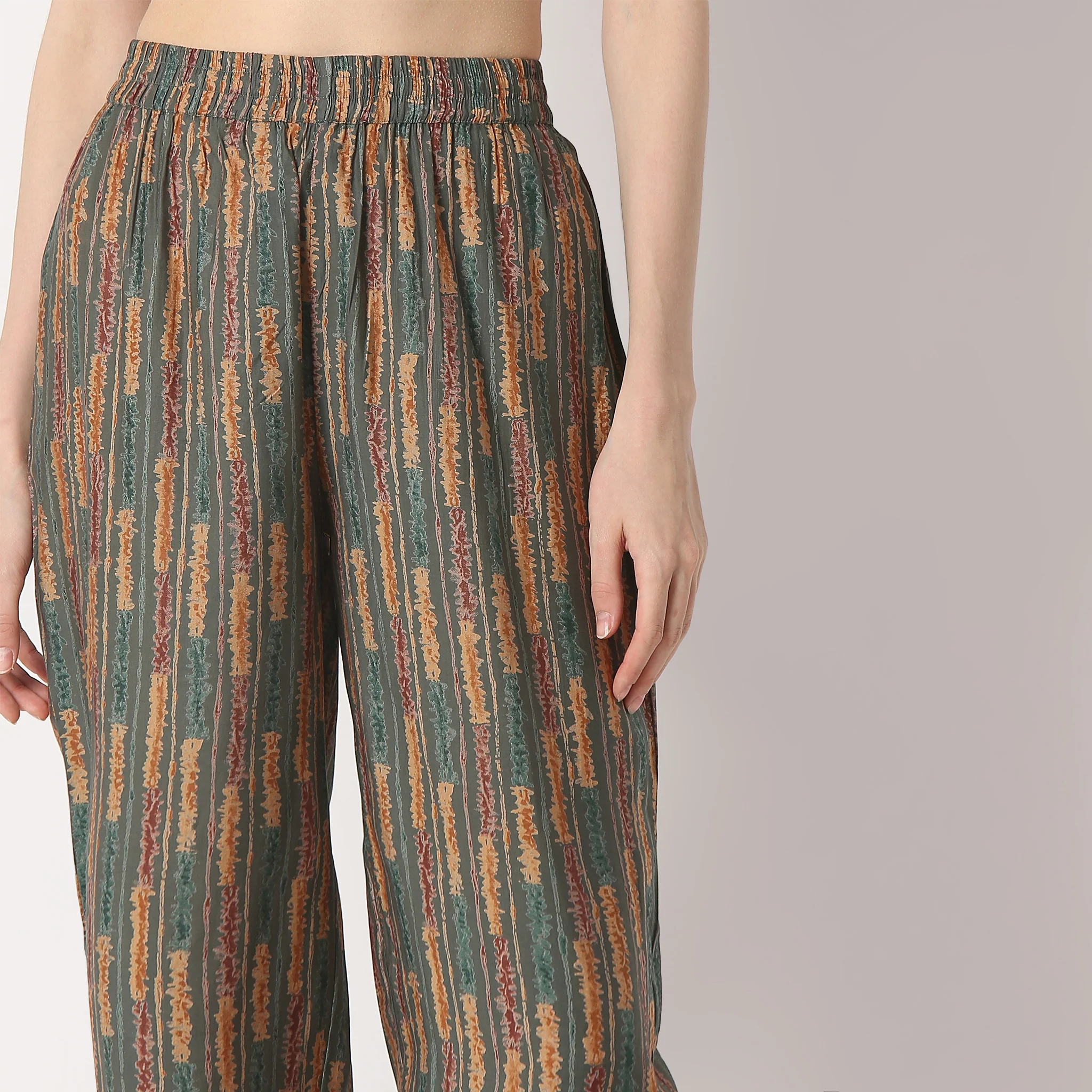 Printed Band Collar Straight Kurta With Pant Set - Image 7