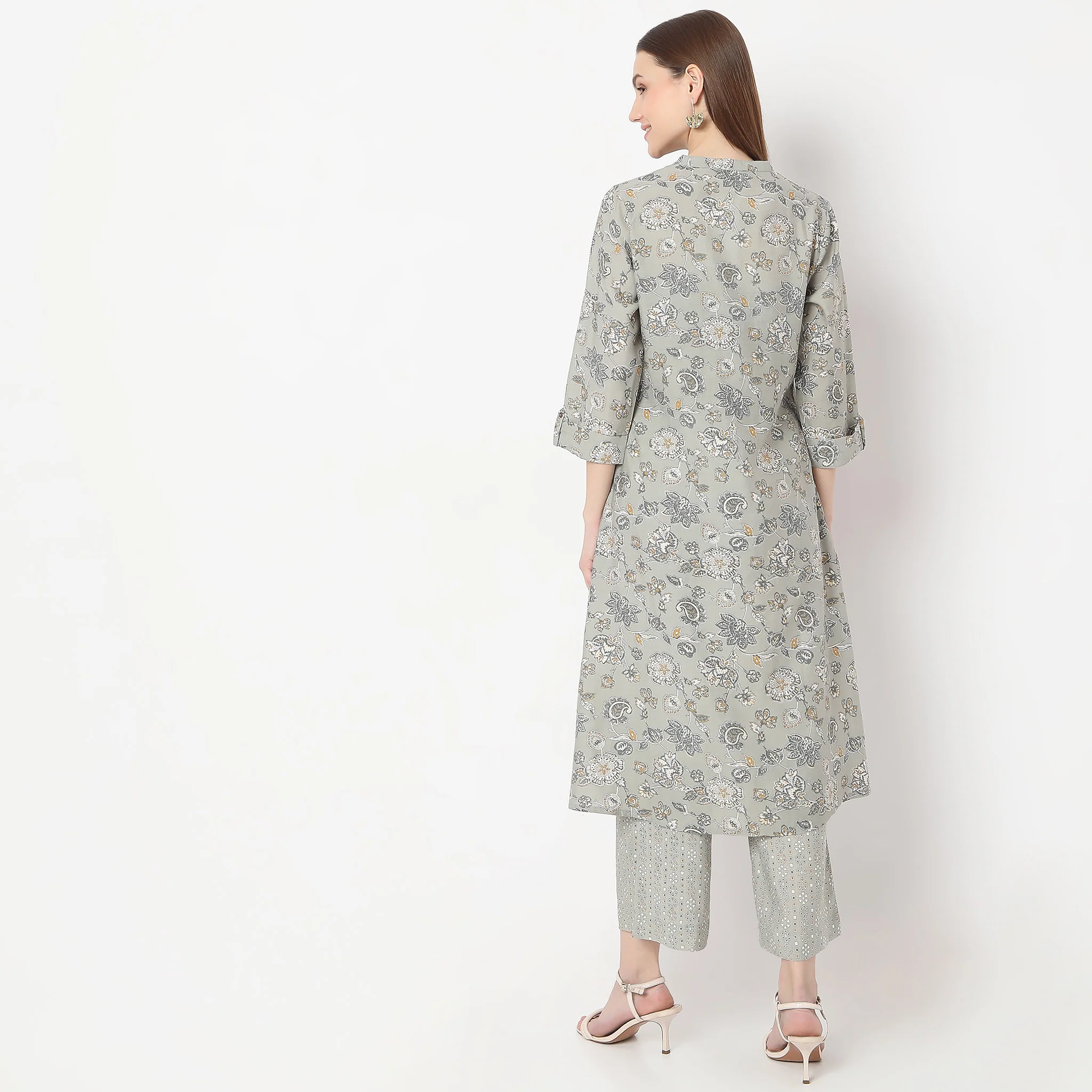 Floral Print Calf Length A-Line Kurta With Pant Set - Image 10