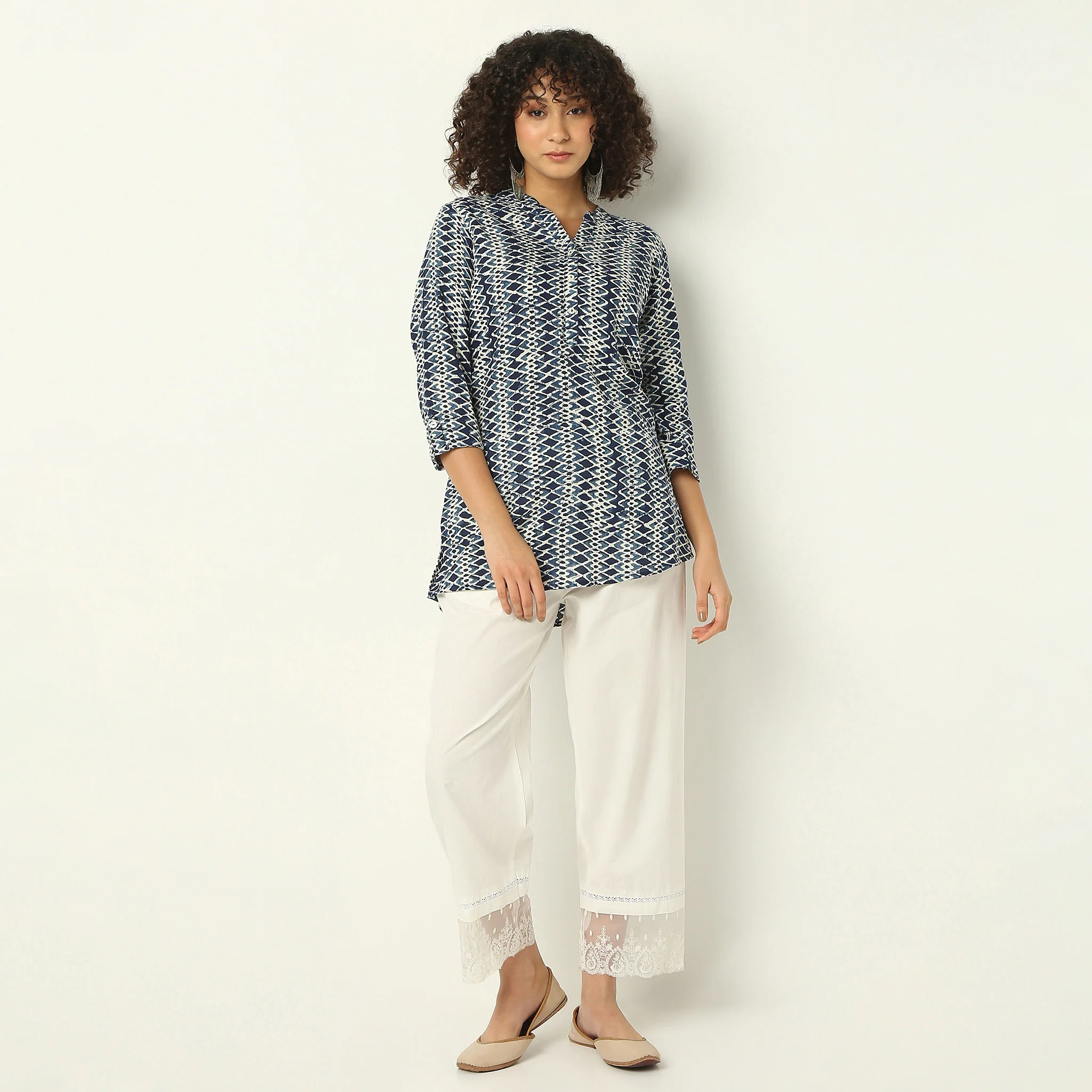 Band Neck Printed Straight Short Kurta - Image 2