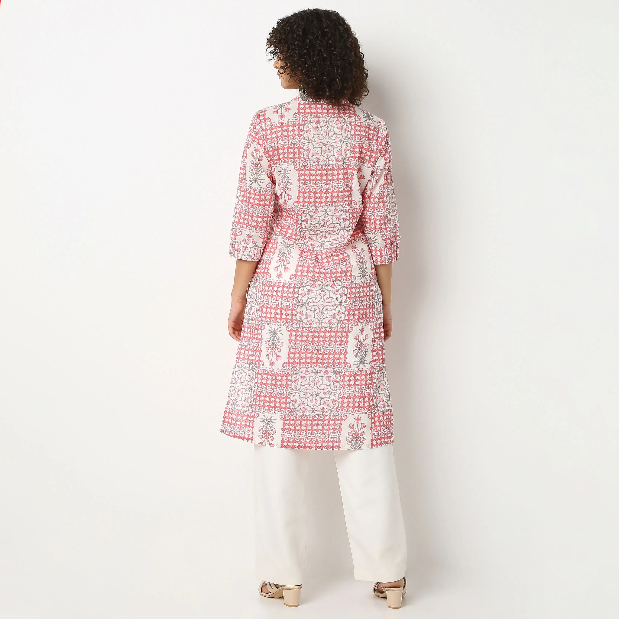 Band Neck Knee Length Three-Fourth Sleeve Straight Printed Kurta - Image 3