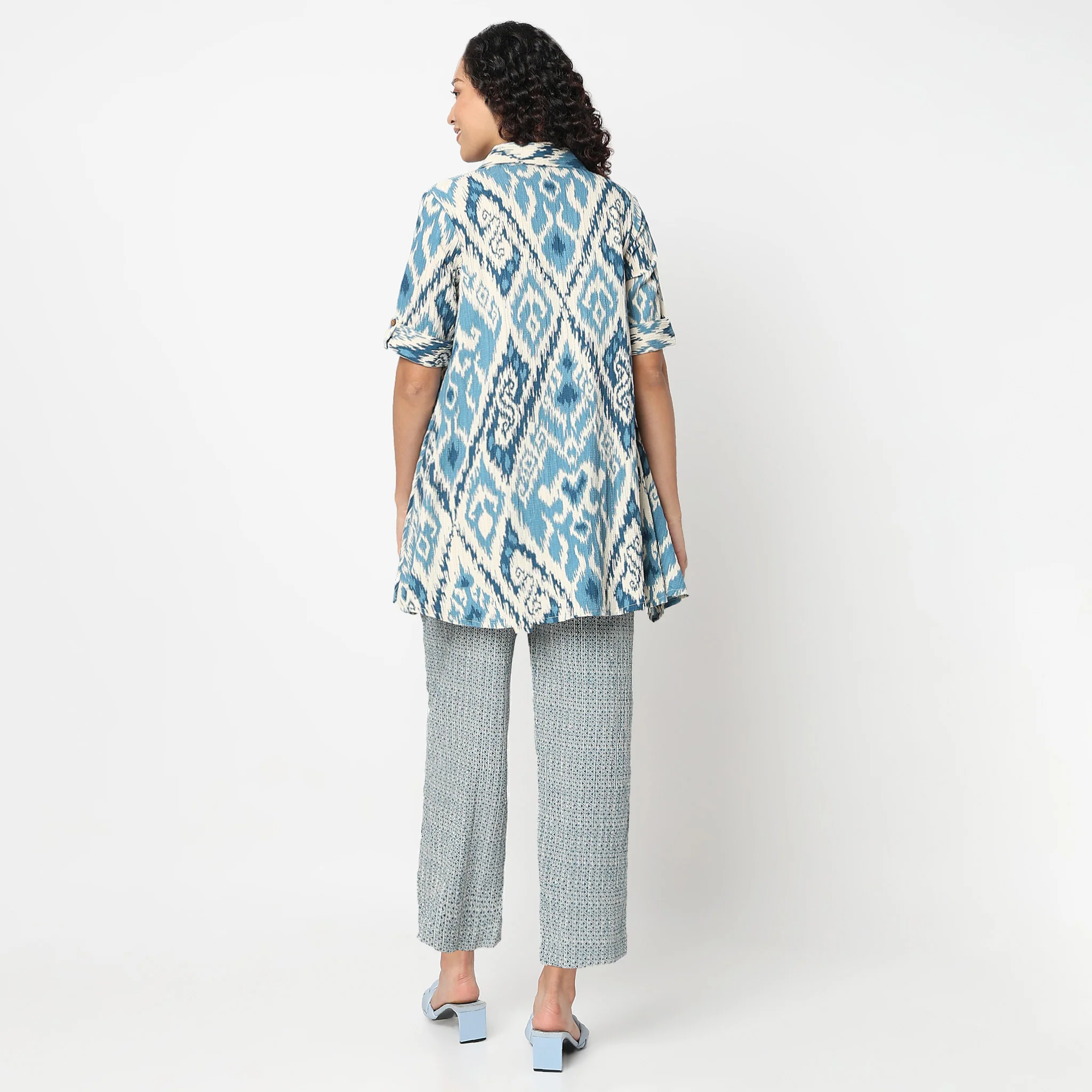 Printed Lapel Collar Kurta With Pant Set - Image 10