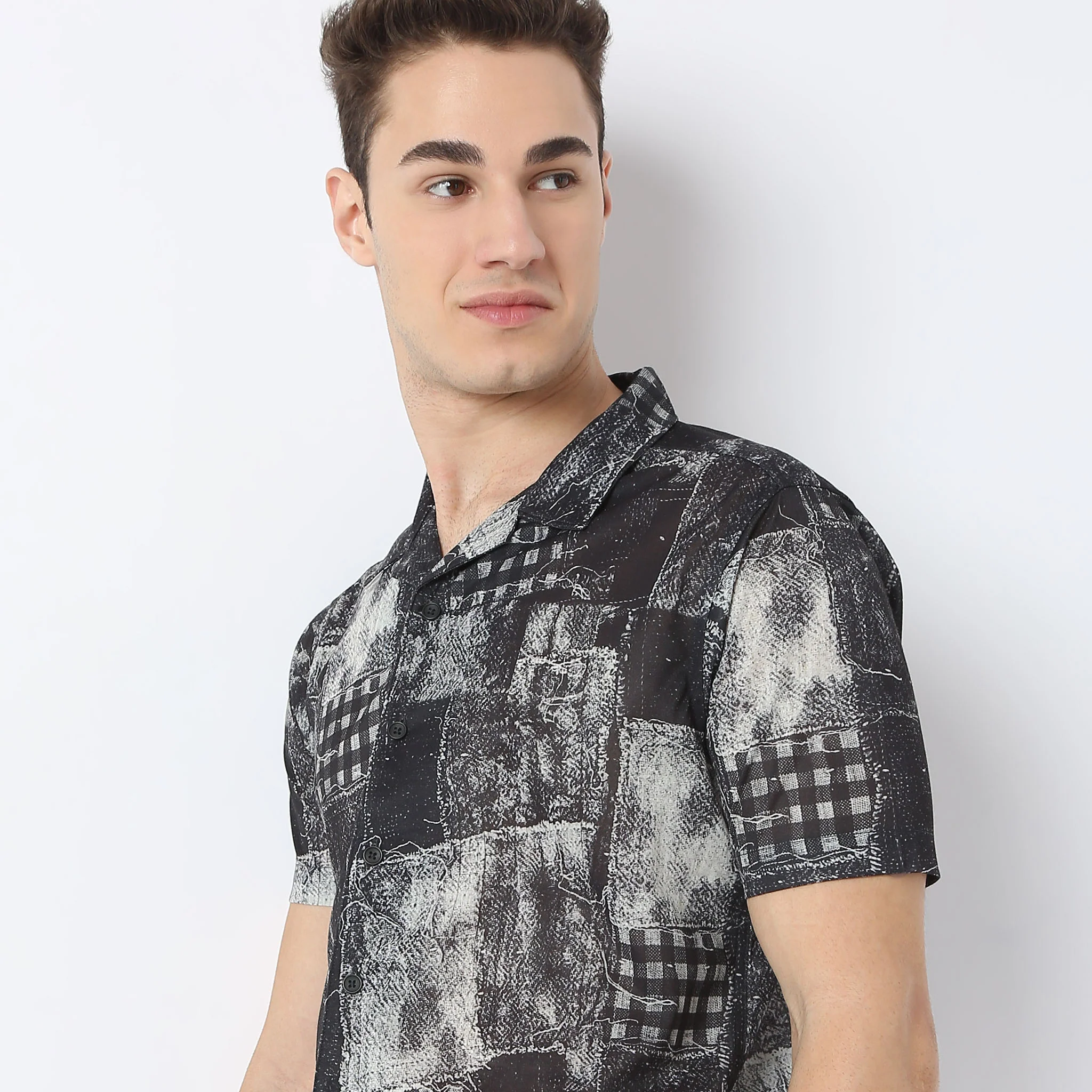Retreat™ Shirts - Printed Pattern Rich Knitted Stretch Fabric - Trendy Cuban Collar - Regular Fit Shirt - Image 5