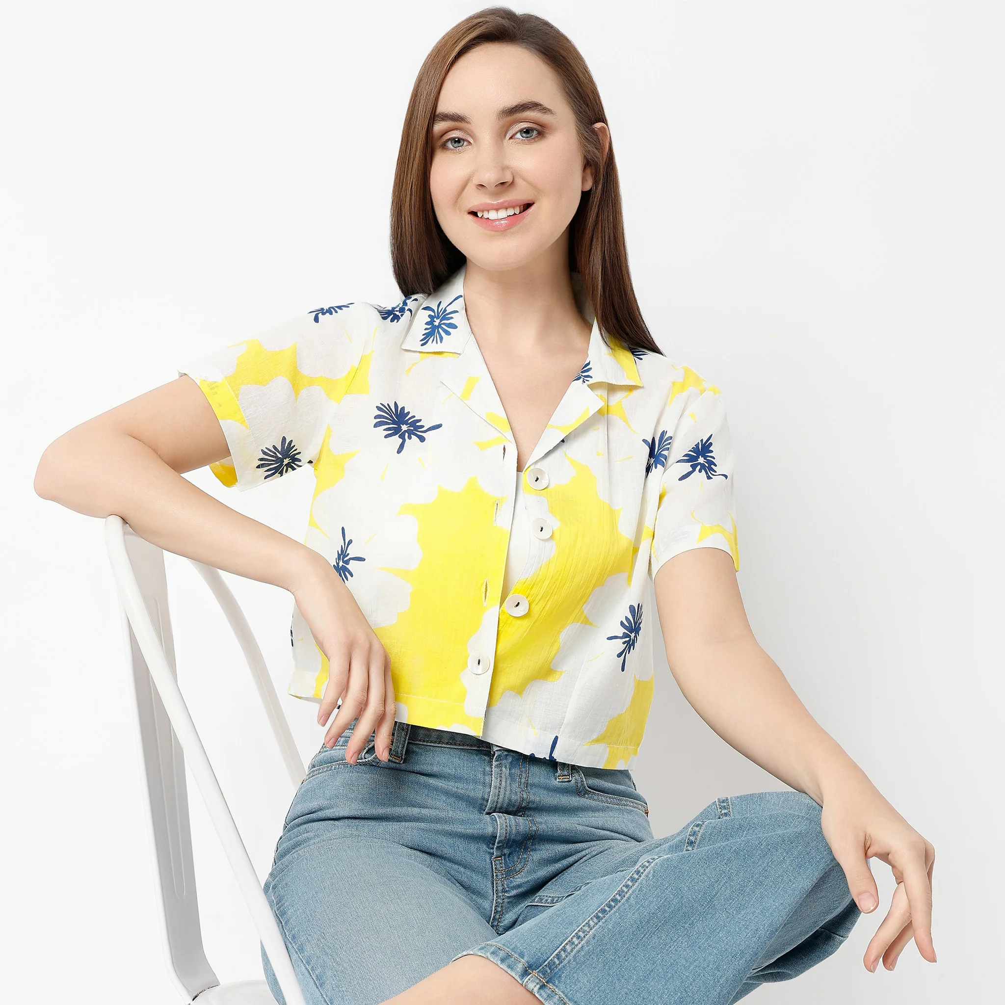 Camp Collar Short Sleeve Straight Cut Printed Crop Shirt - Image 2