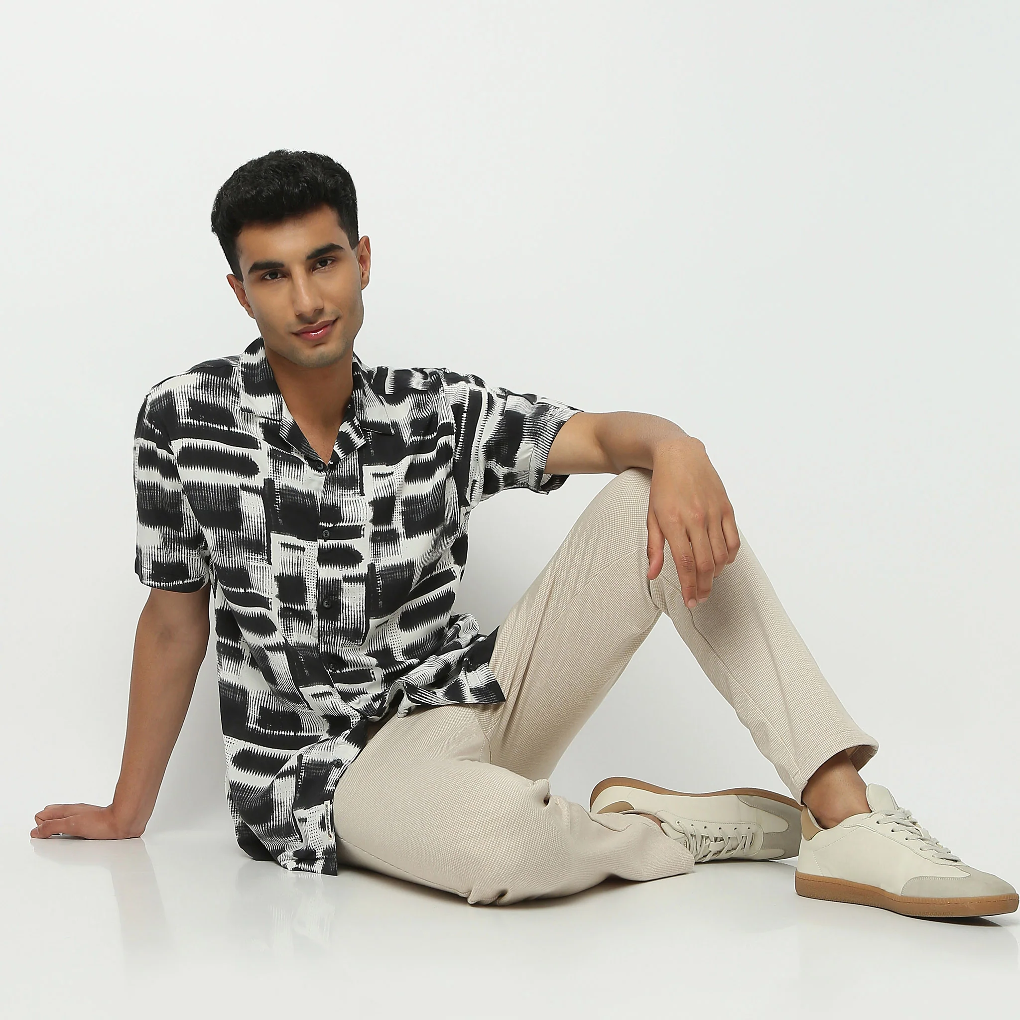 Camp Collar Half Sleeve Pattern Retreat Shirt
