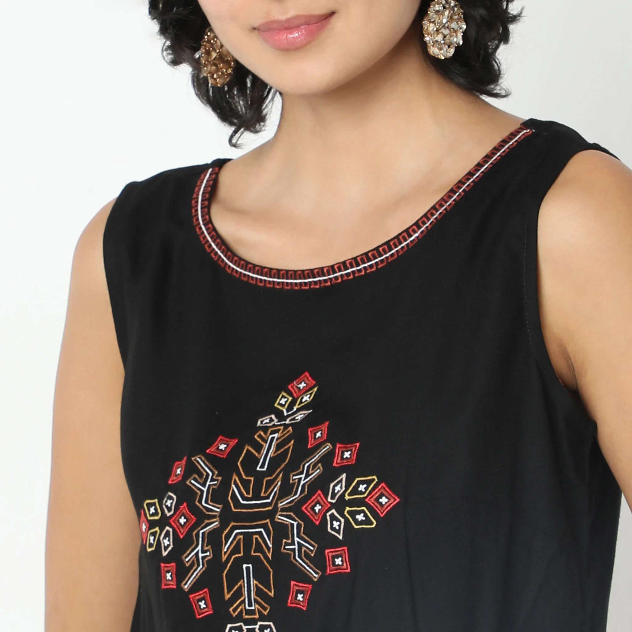 Regular Fit Printed Crop Top - Image 4