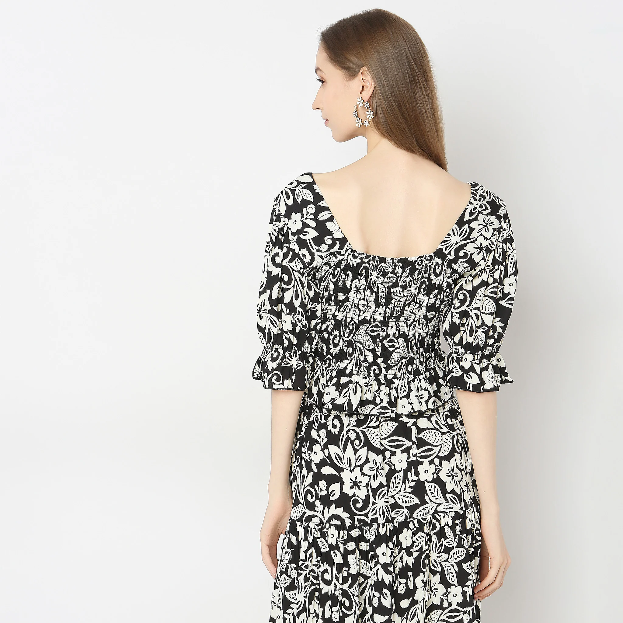 Regular Fit Printed Crop Top - Image 3