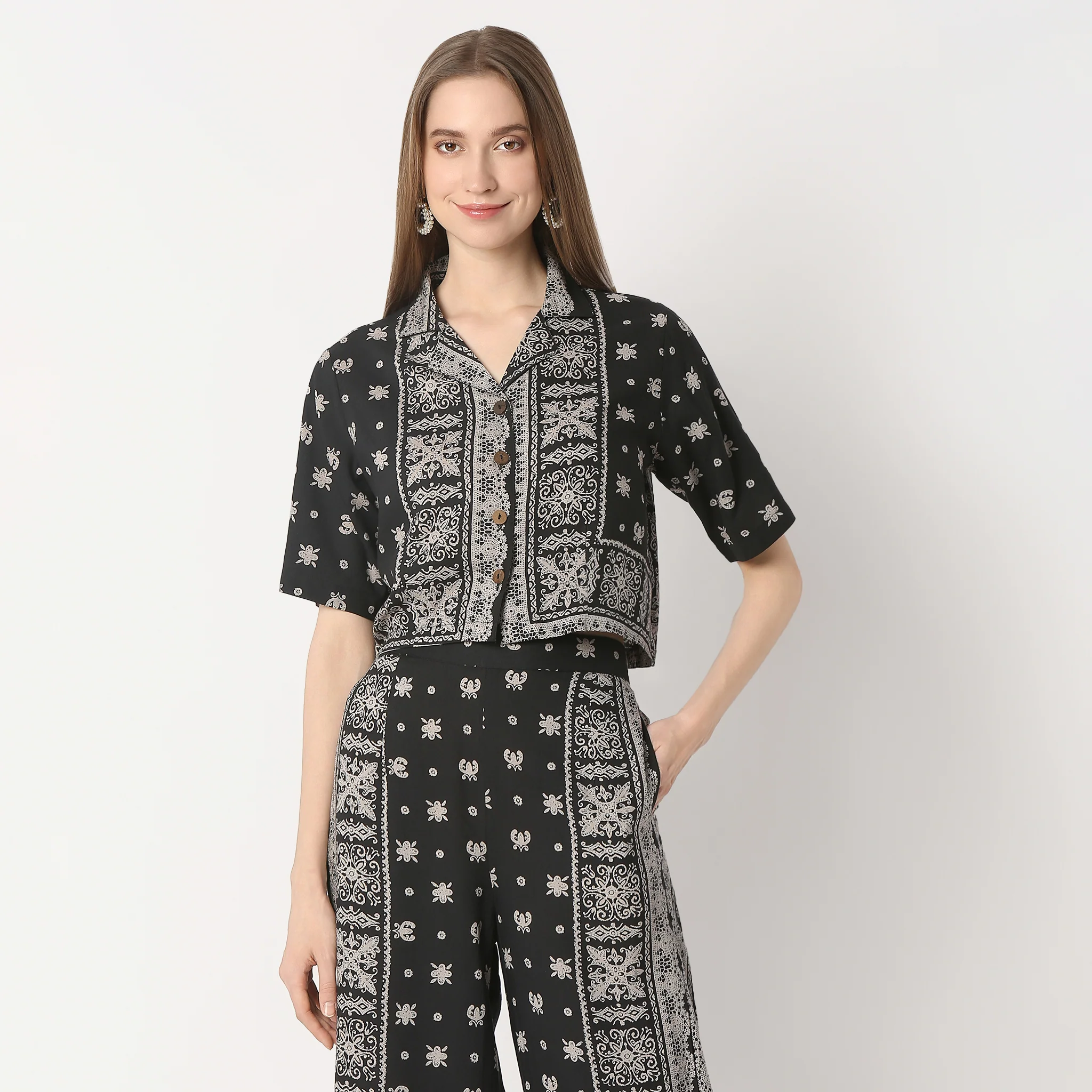 Printed Lapel Collar Short Sleeve Crop Top - Image 2