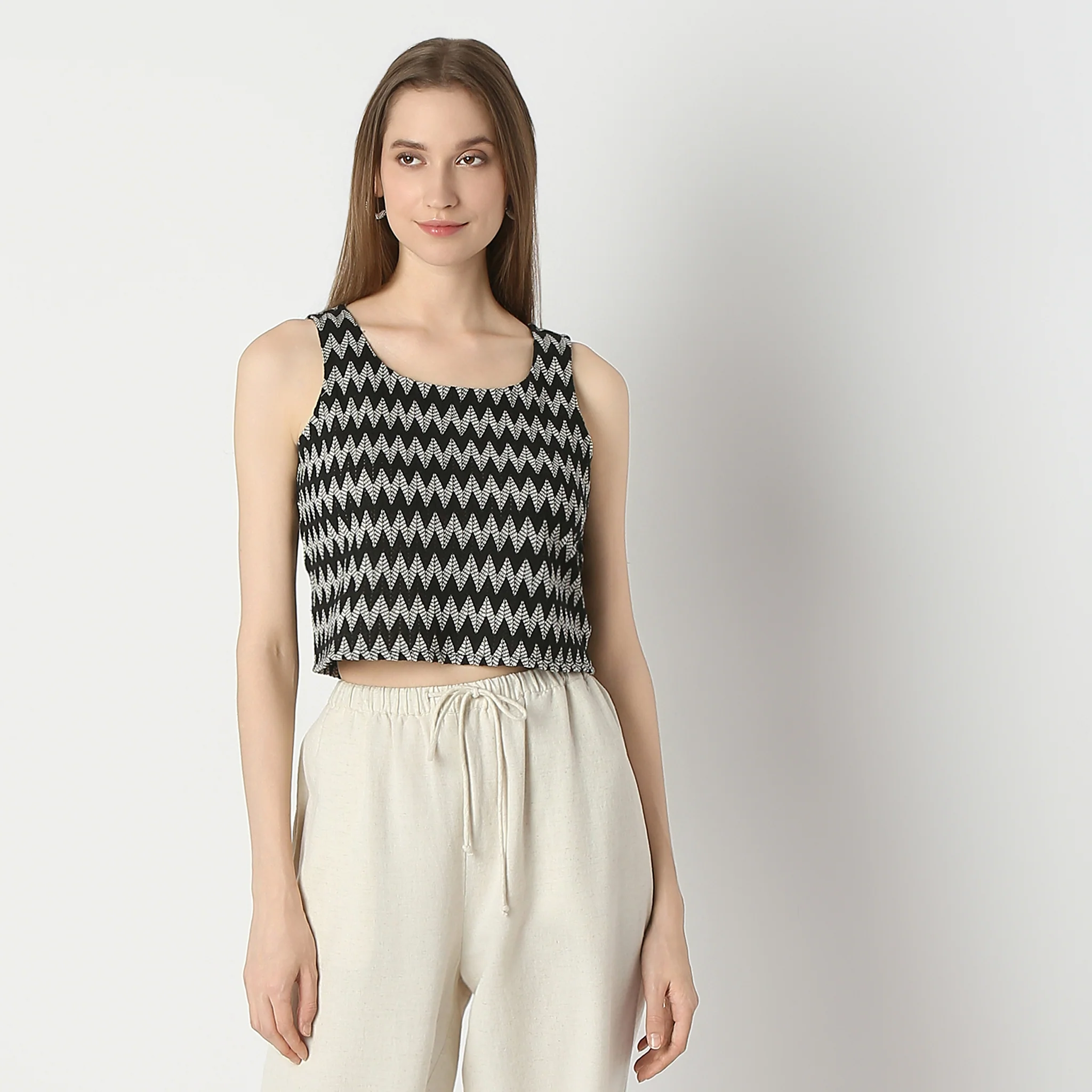 Printed Boat Neck Sleeveless Crop Top - Image 2