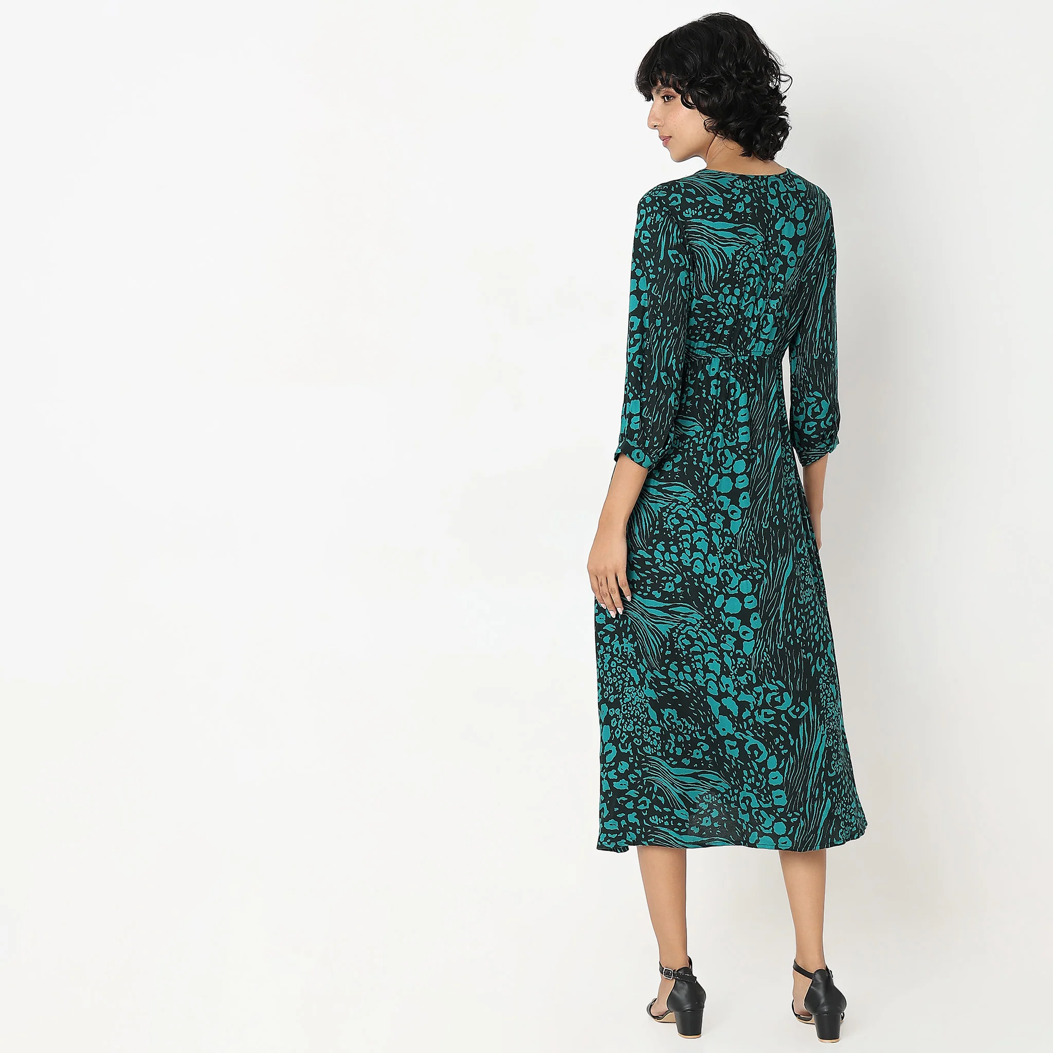 Regular Fit Printed Dress - Image 3
