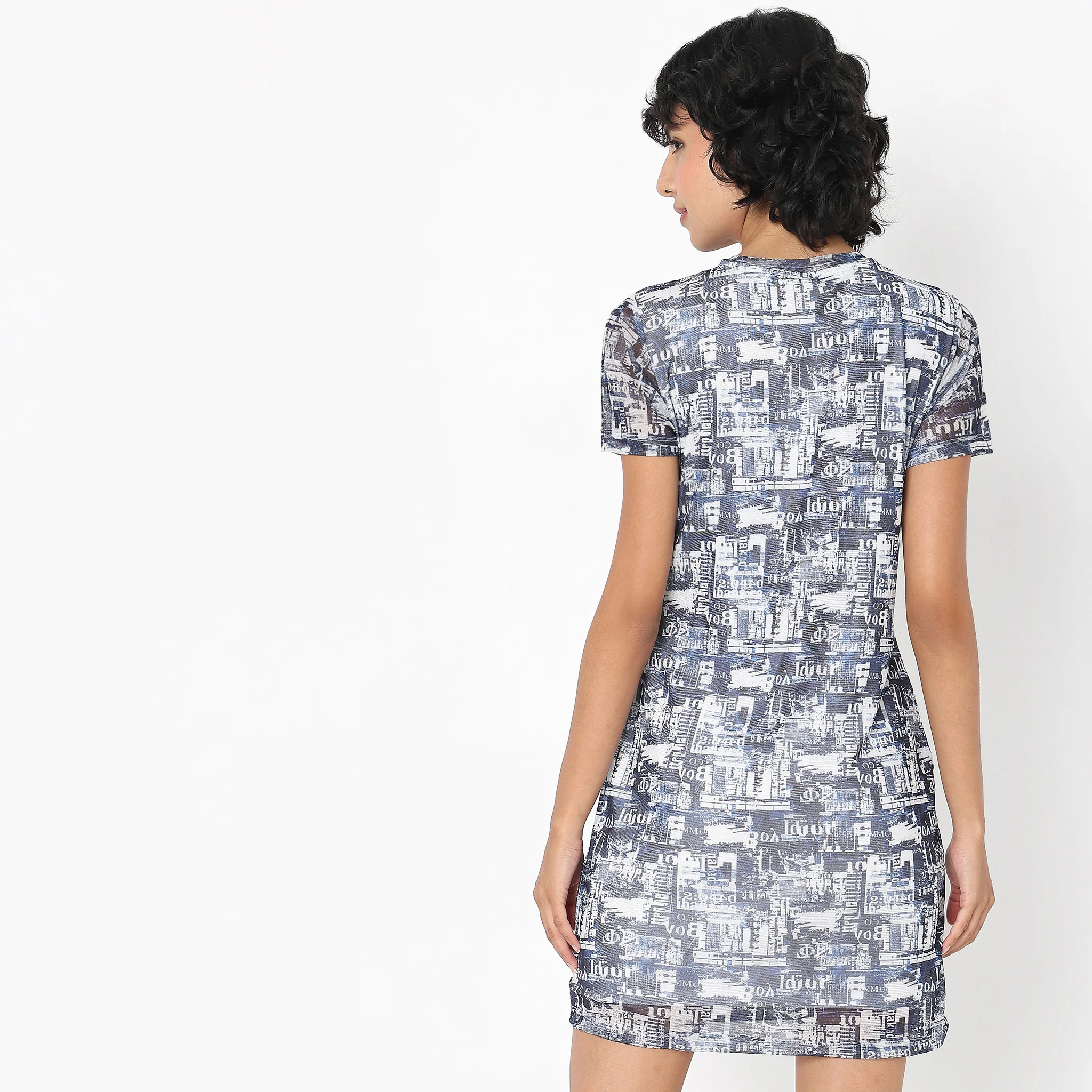 Regular Fit Printed Dress - Image 3