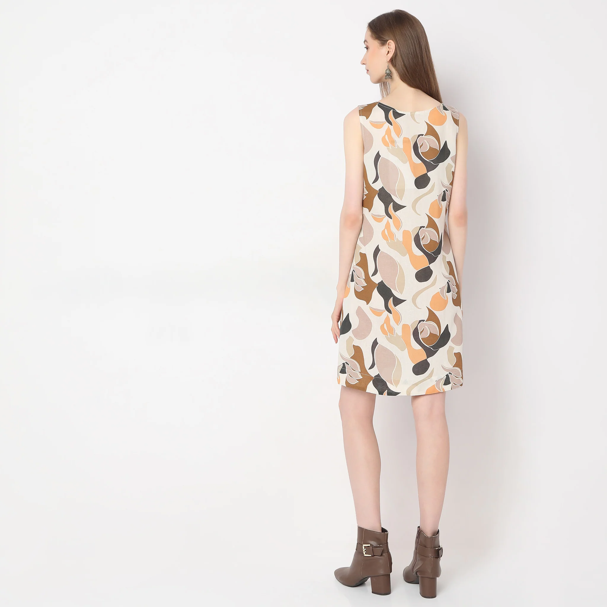 Regular Fit Printed Dress - Image 3