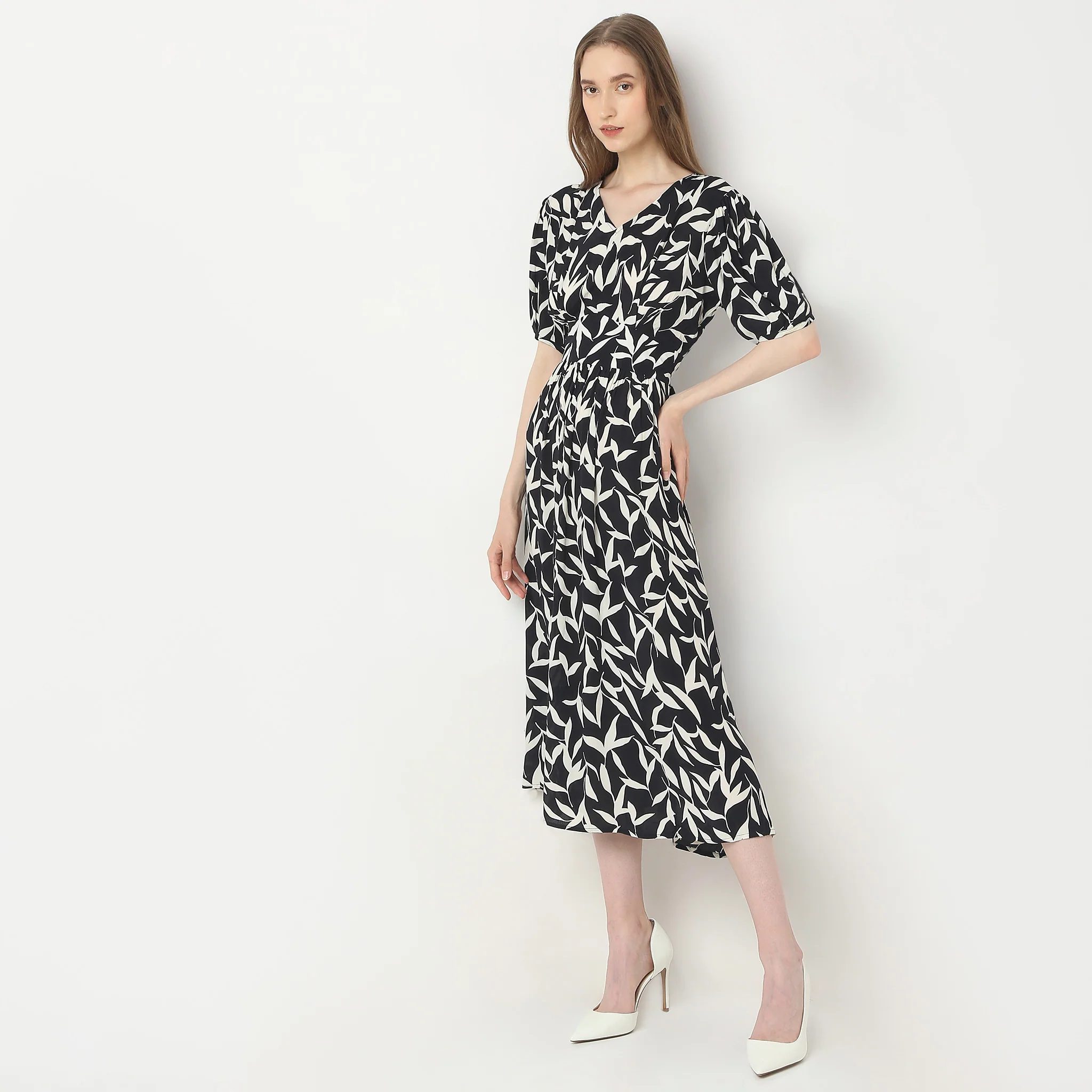 Regular Fit Printed Dress - Image 5
