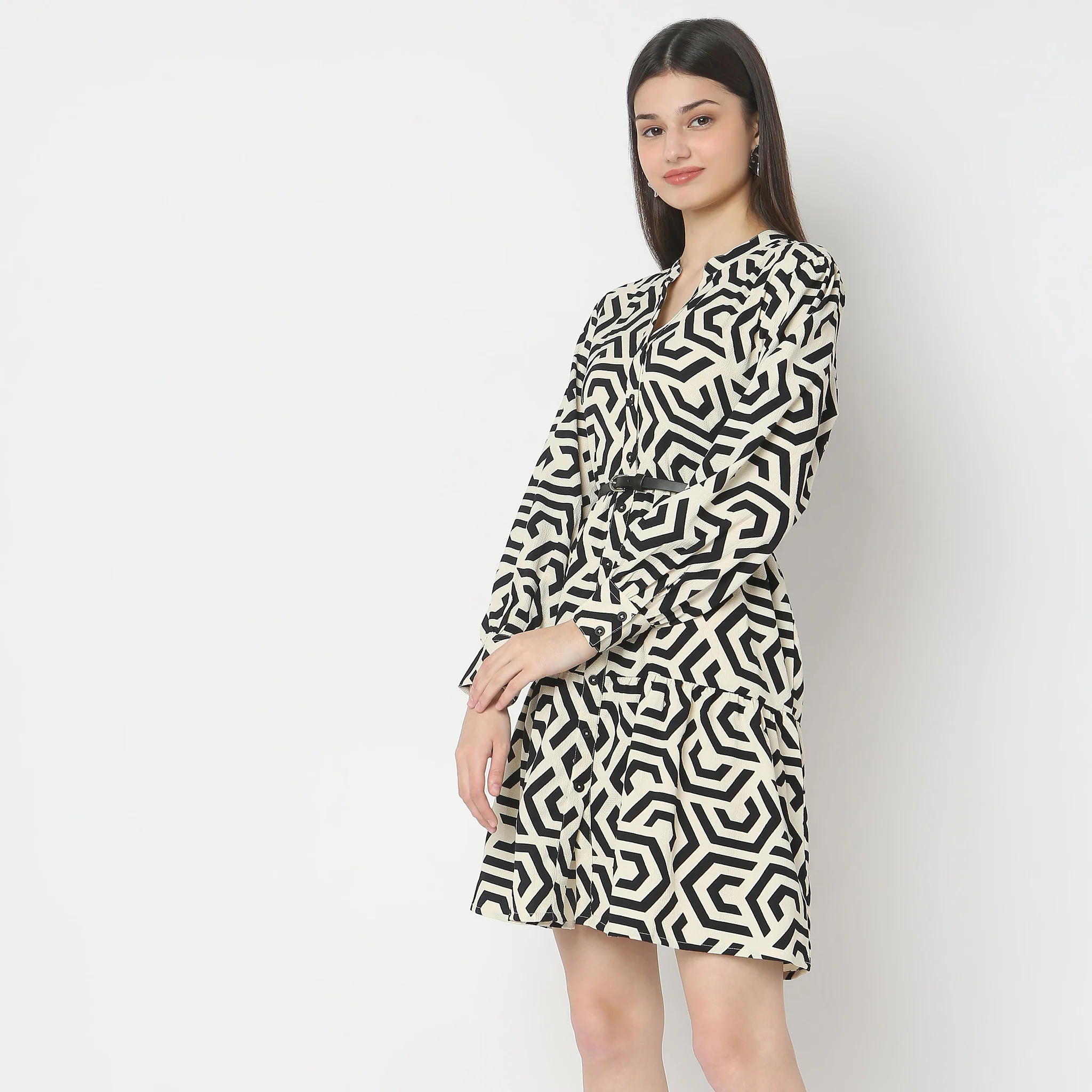Regular Fit Printed Dress - Image 5