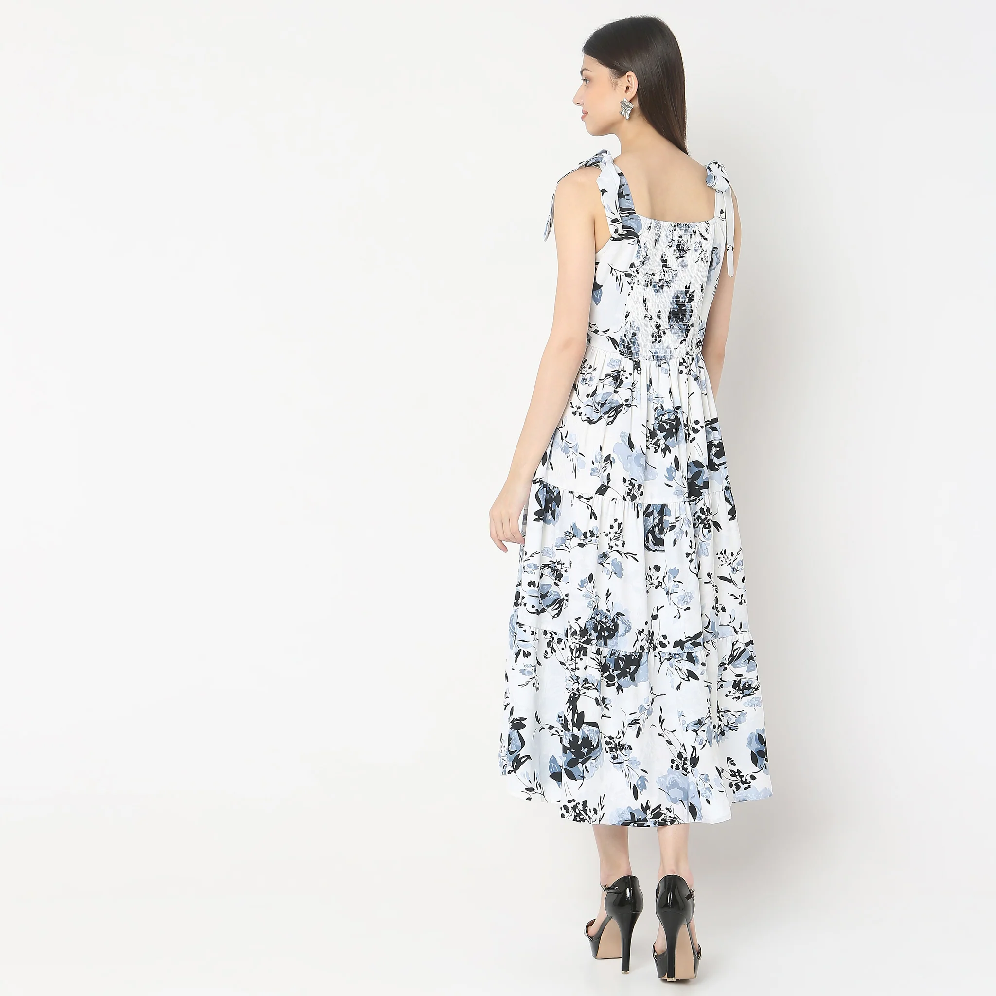 Regular Fit Printed Dress - Image 3