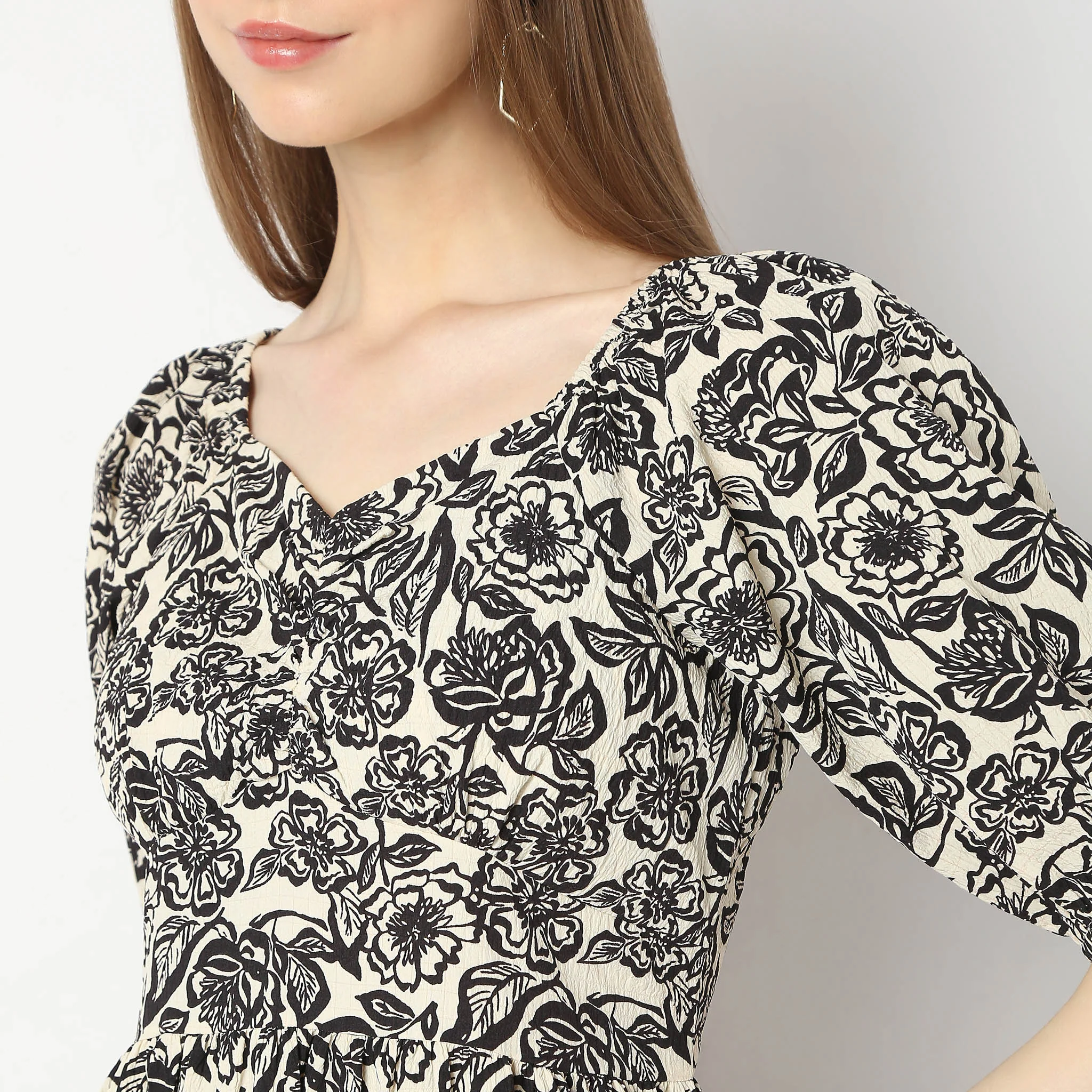 Regular Fit Printed Dress - Image 4