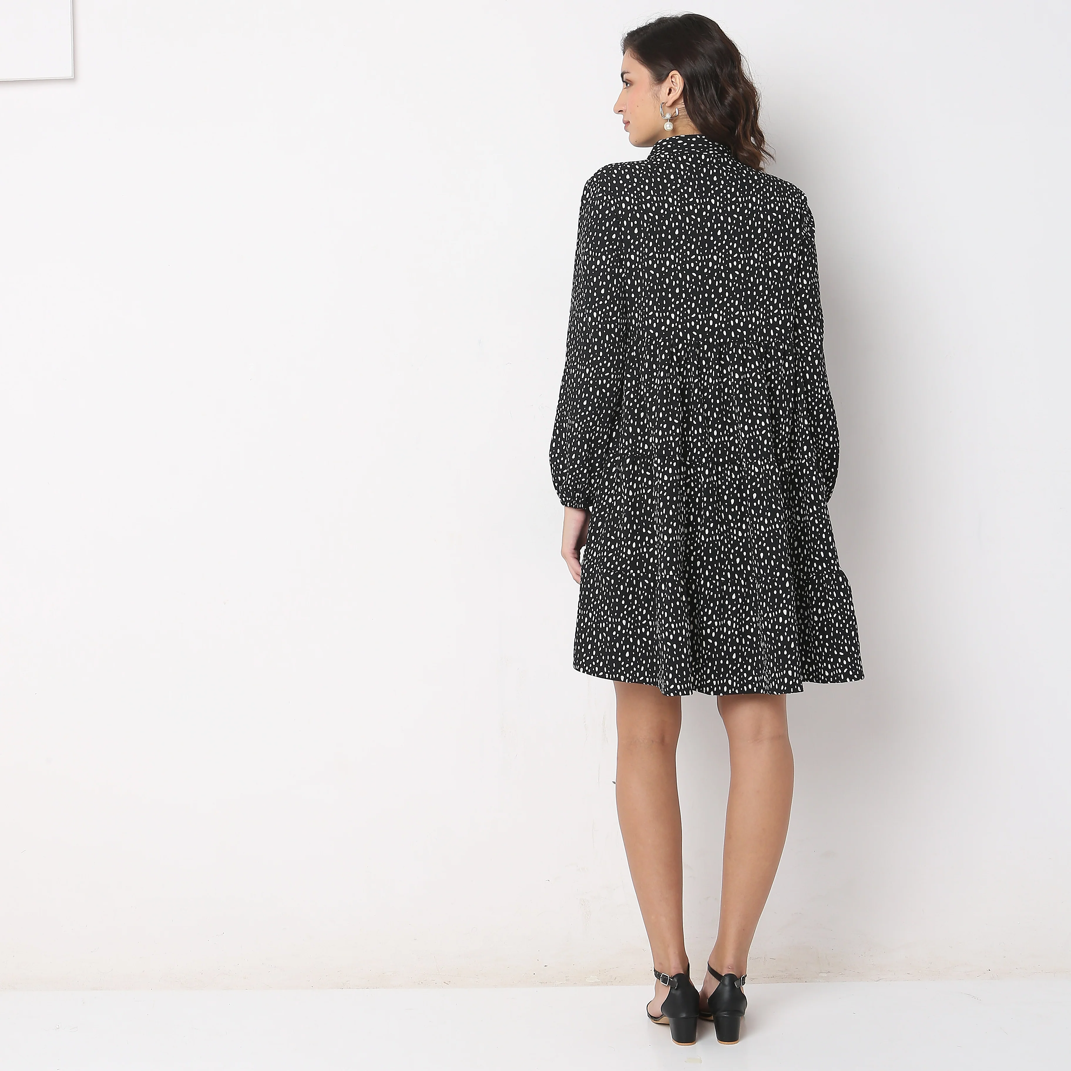 Regular Fit Printed Dress - Image 3