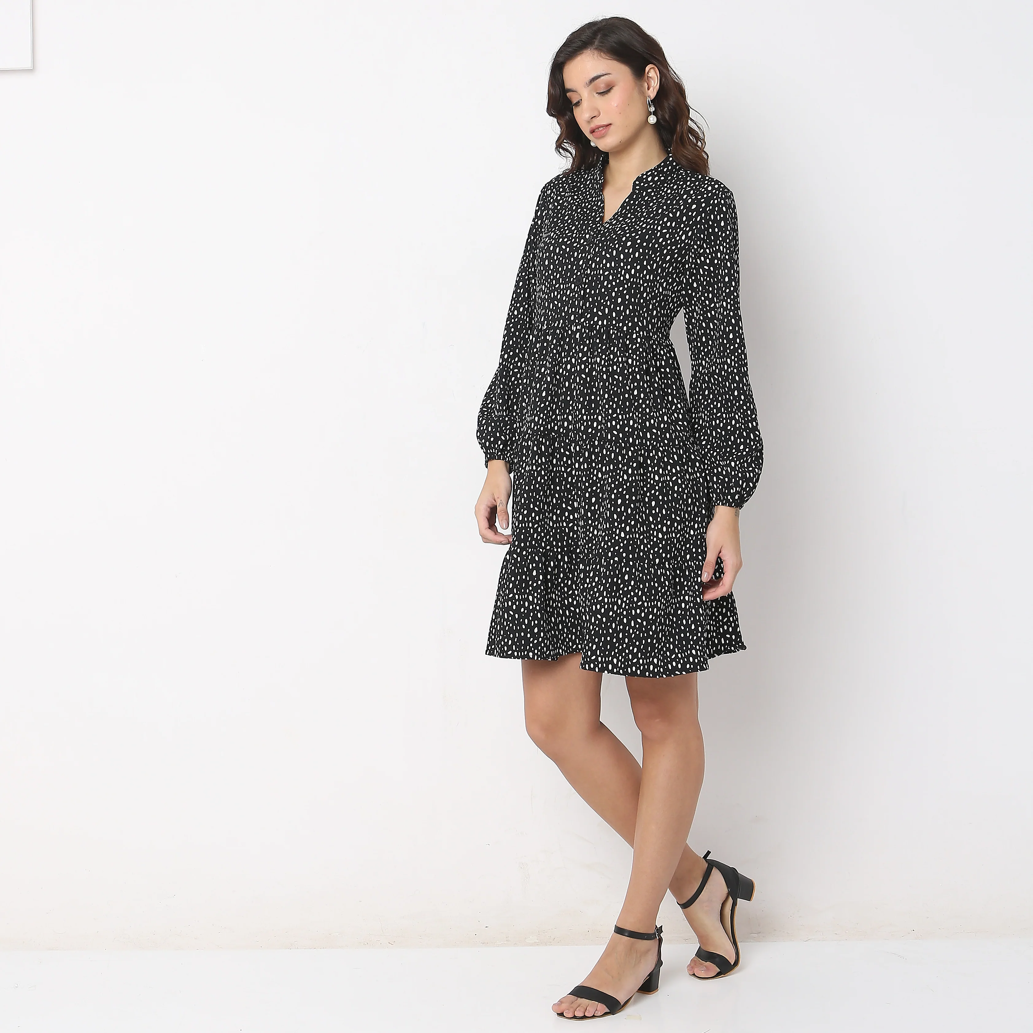 Regular Fit Printed Dress - Image 5