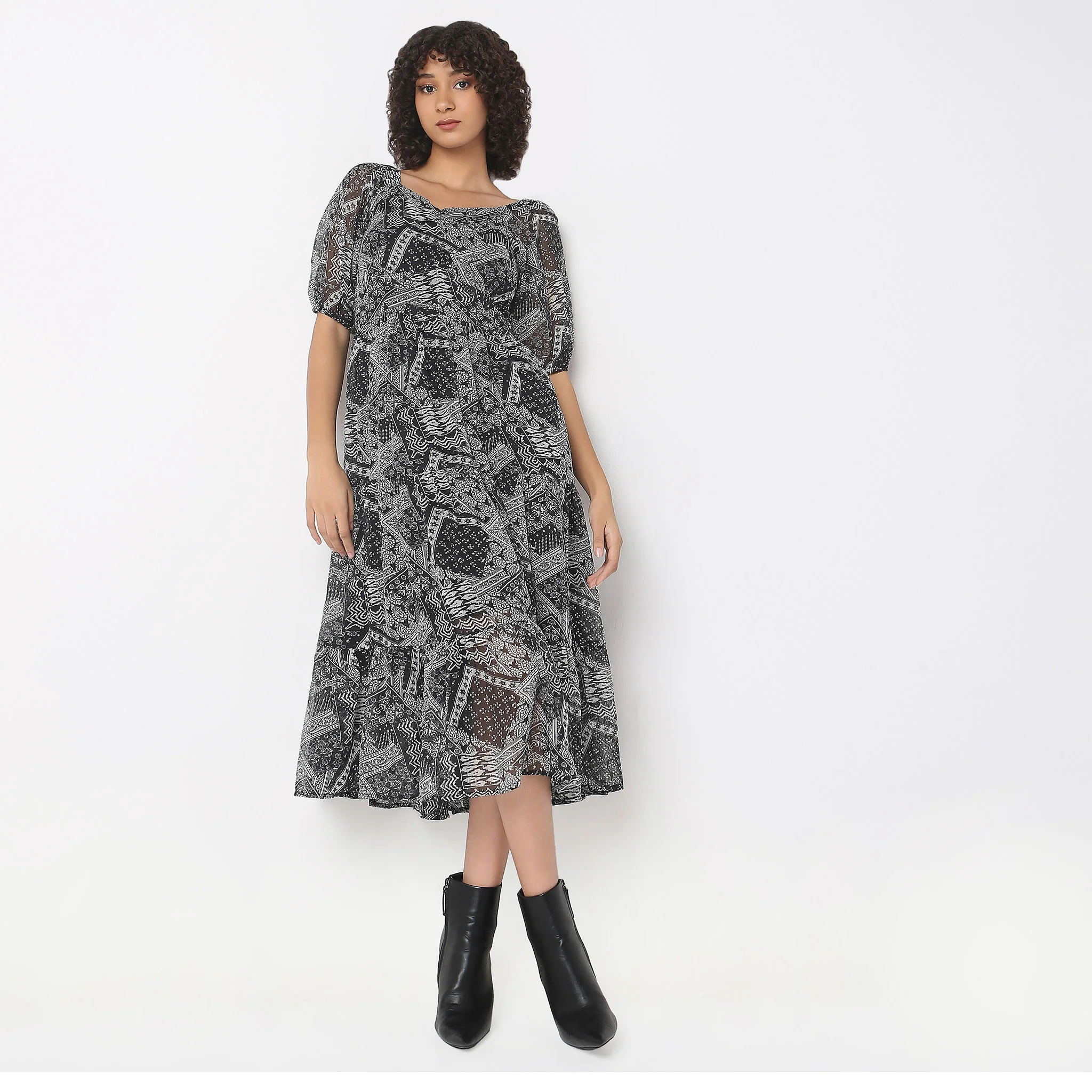 Regular Fit Printed Dress - Image 2