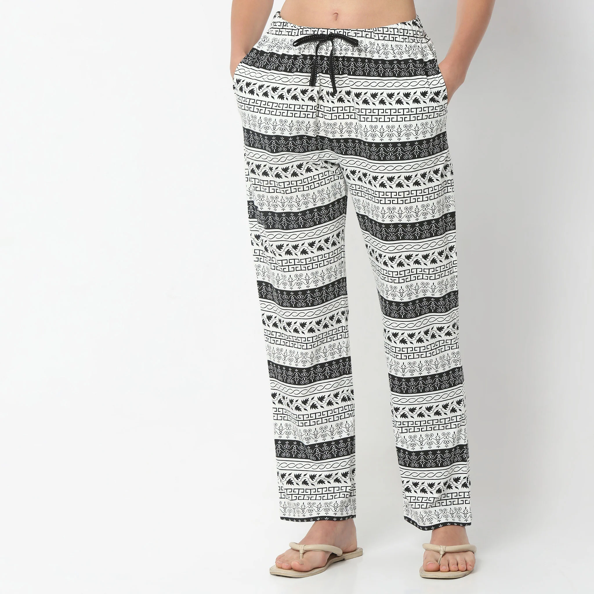 Printed Full Length Mid Rise Lounge Pyjamas - Image 2