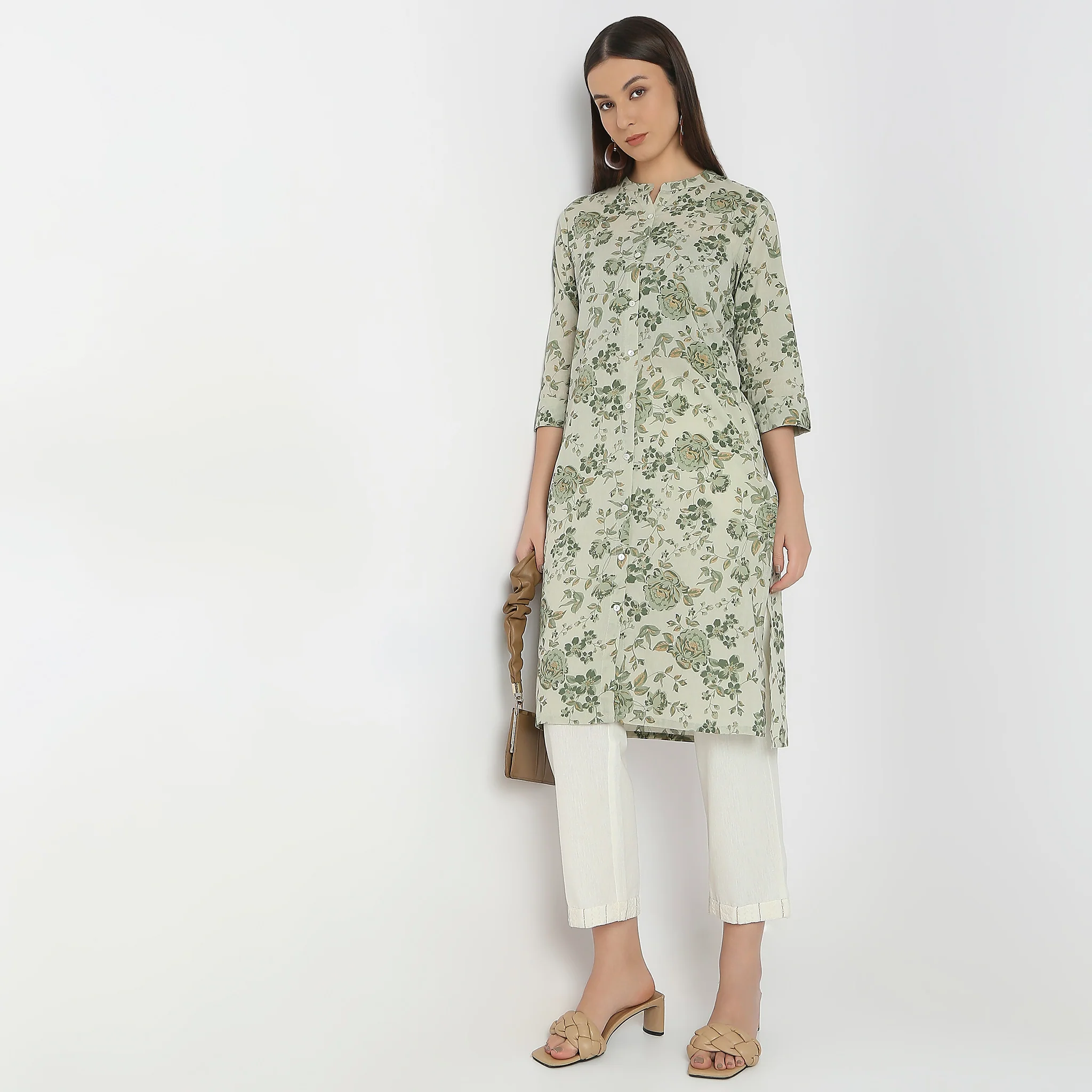 Regular Fit Printed Kurta - Image 6