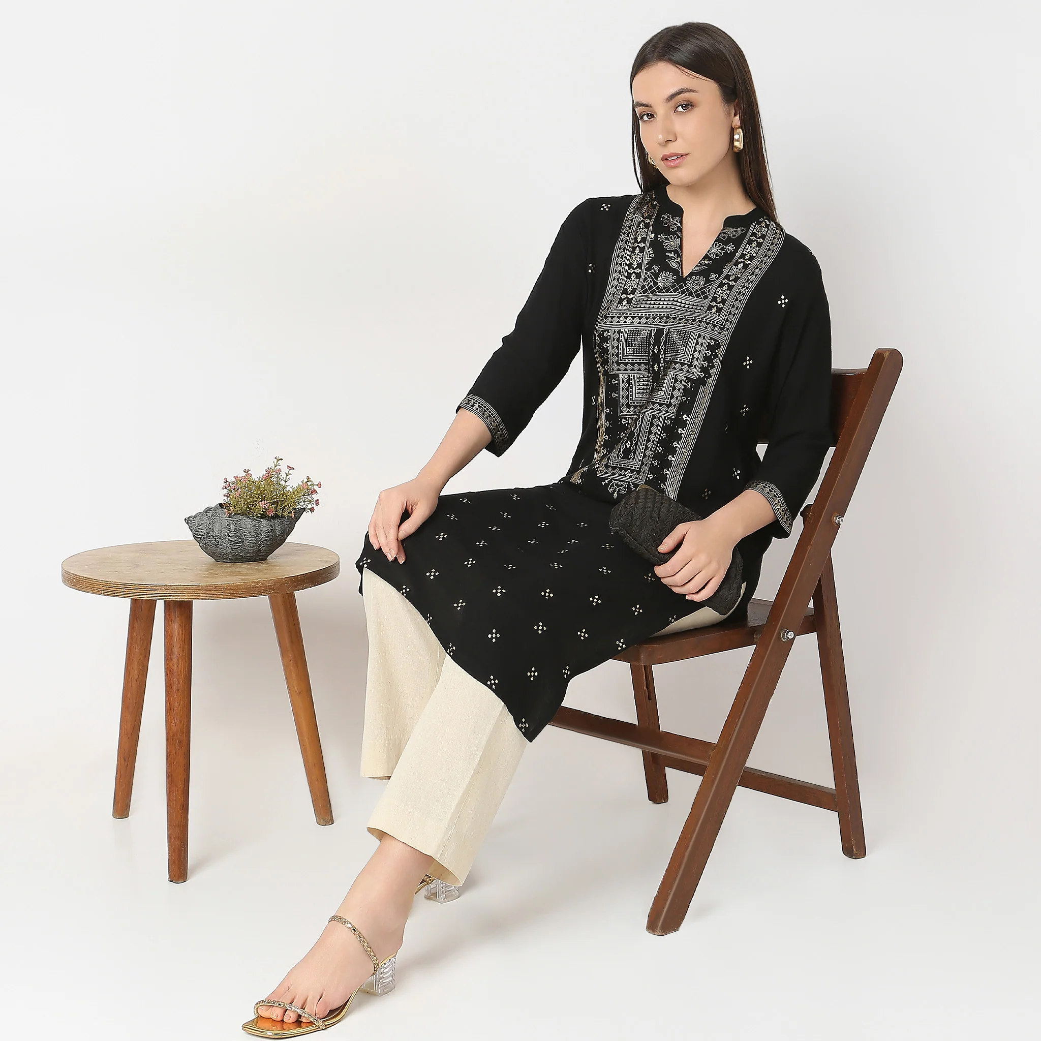 Regular Fit Printed Kurta - Image 6