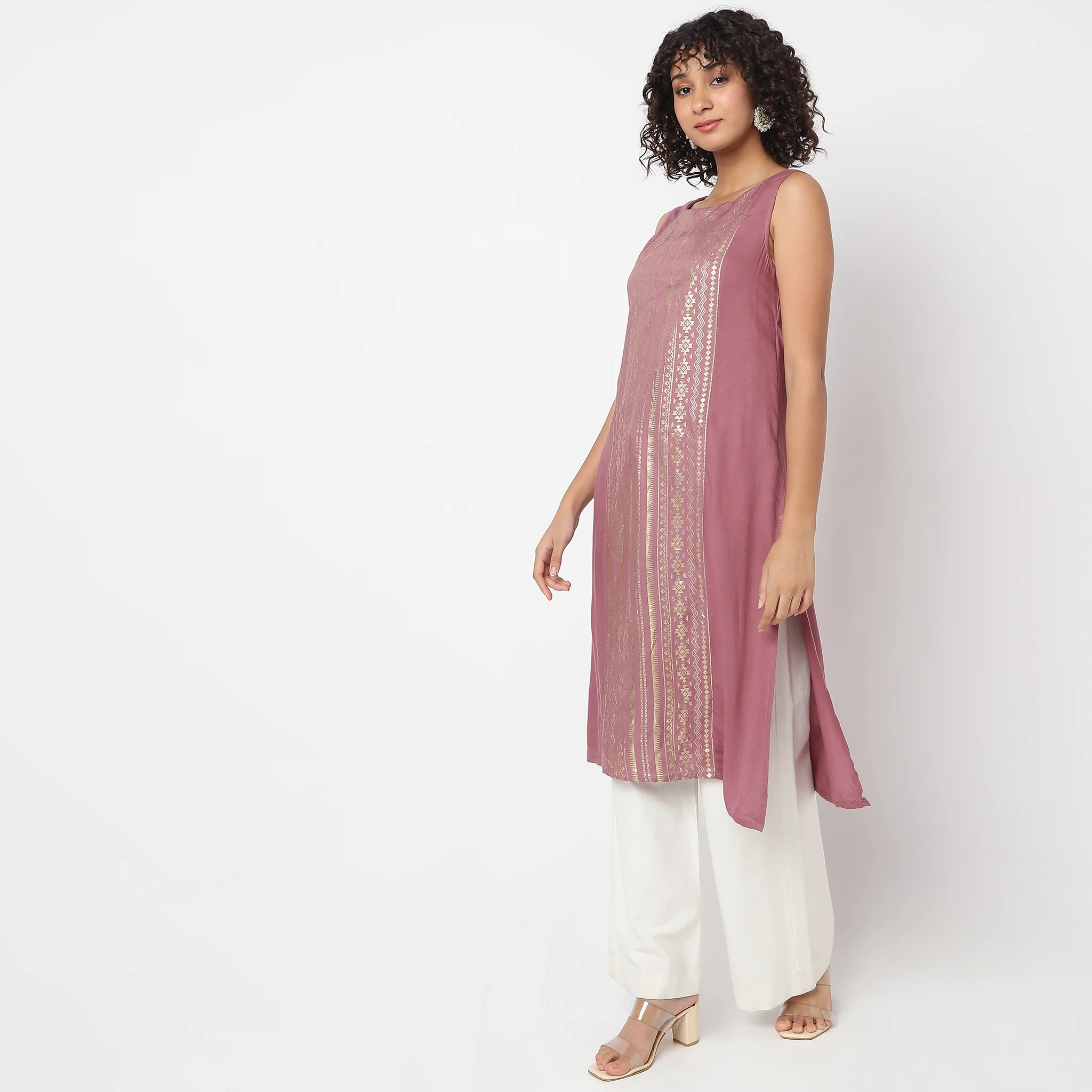 Regular Fit Printed Kurta - Image 5