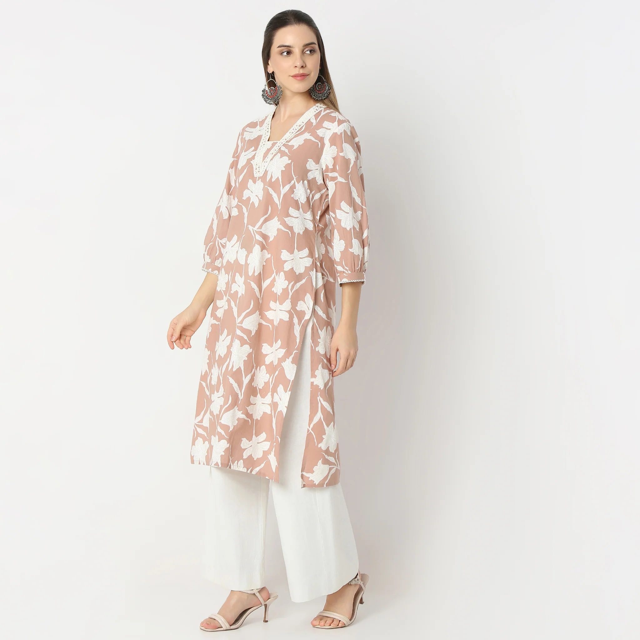 Regular Fit Printed Below Knee Kurta - Image 10