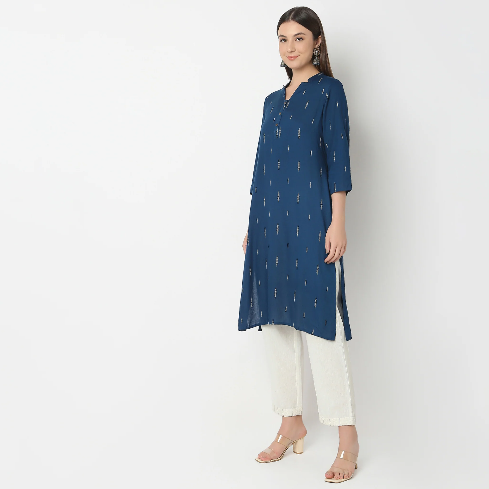 Regular Fit Printed Kurta - Image 5