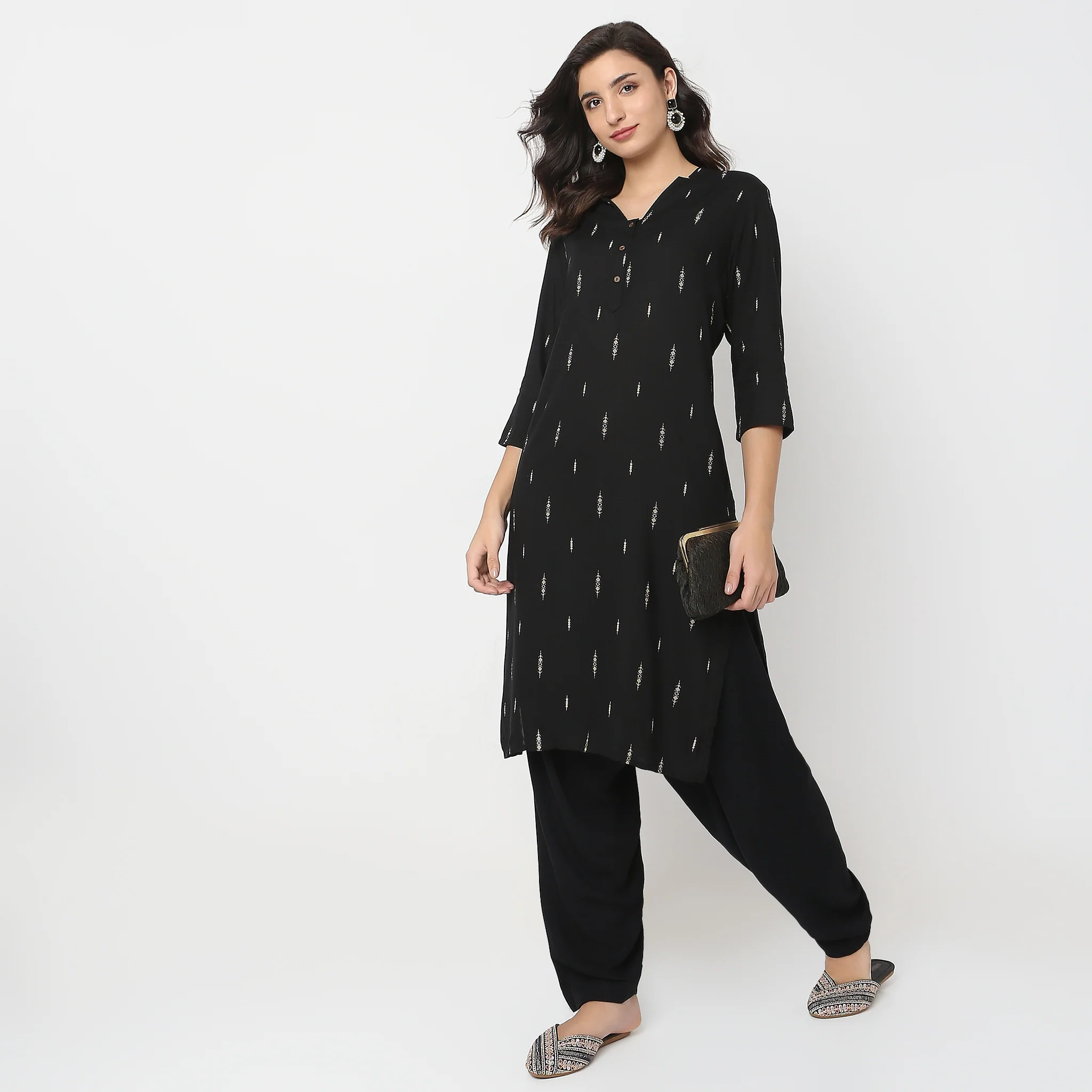 Regular Fit Printed Kurta - Image 6