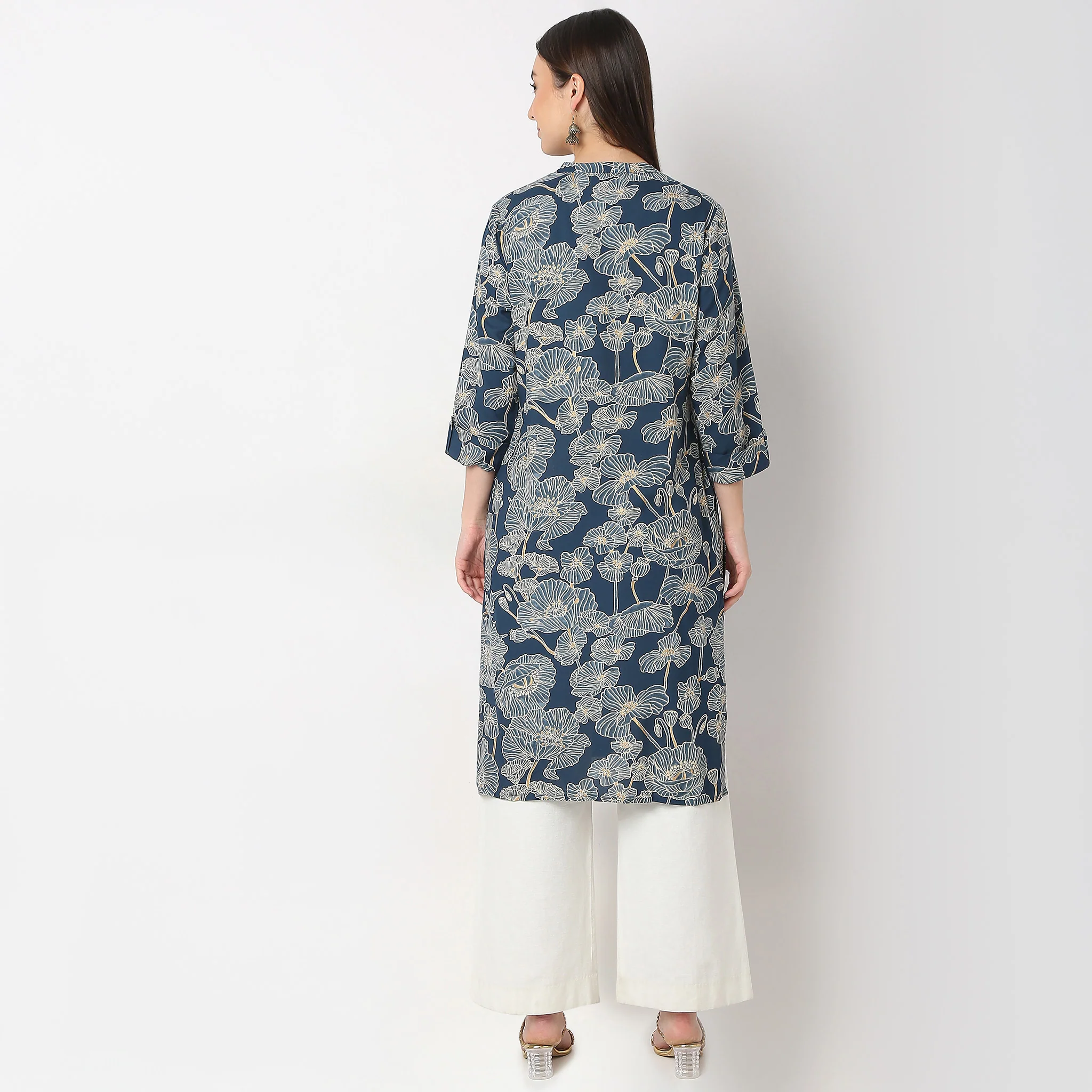 Regular Fit Printed Kurta - Image 3