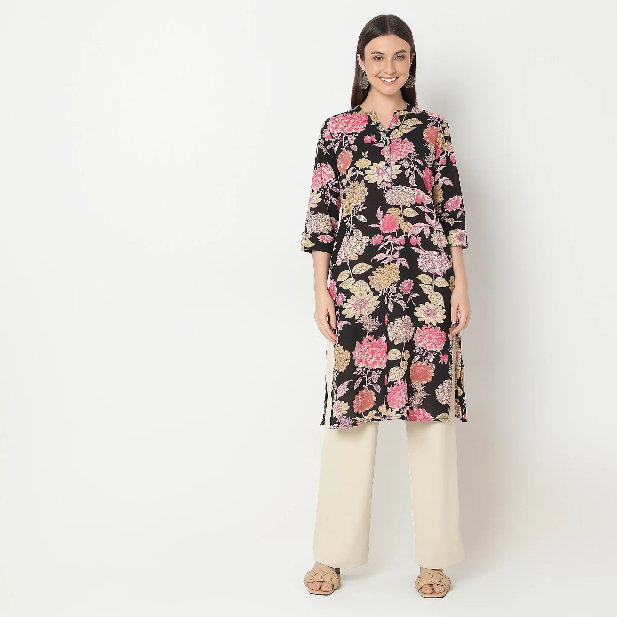Regular Fit Printed Kurta - Image 2