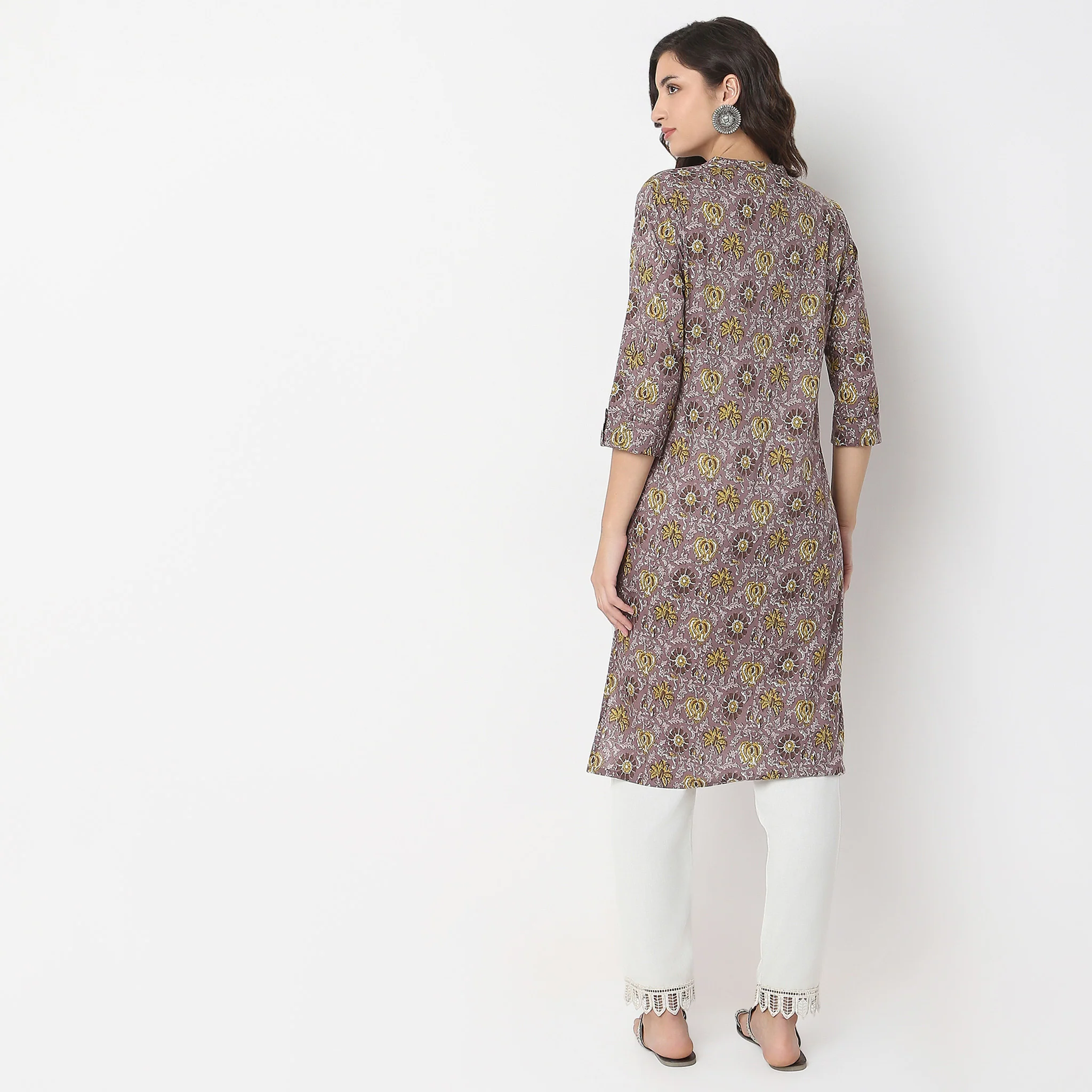 Regular Fit Printed Kurta - Image 3