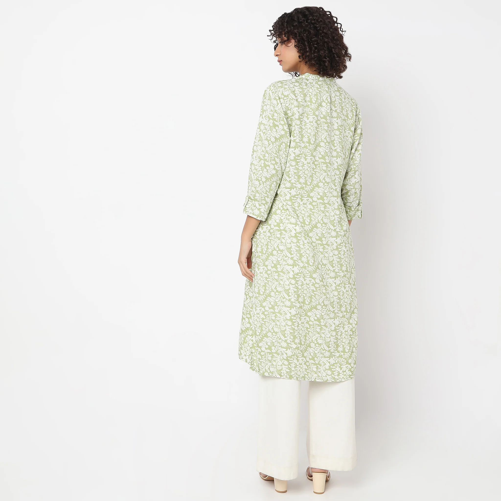 Regular Fit Printed Kurta - Image 3
