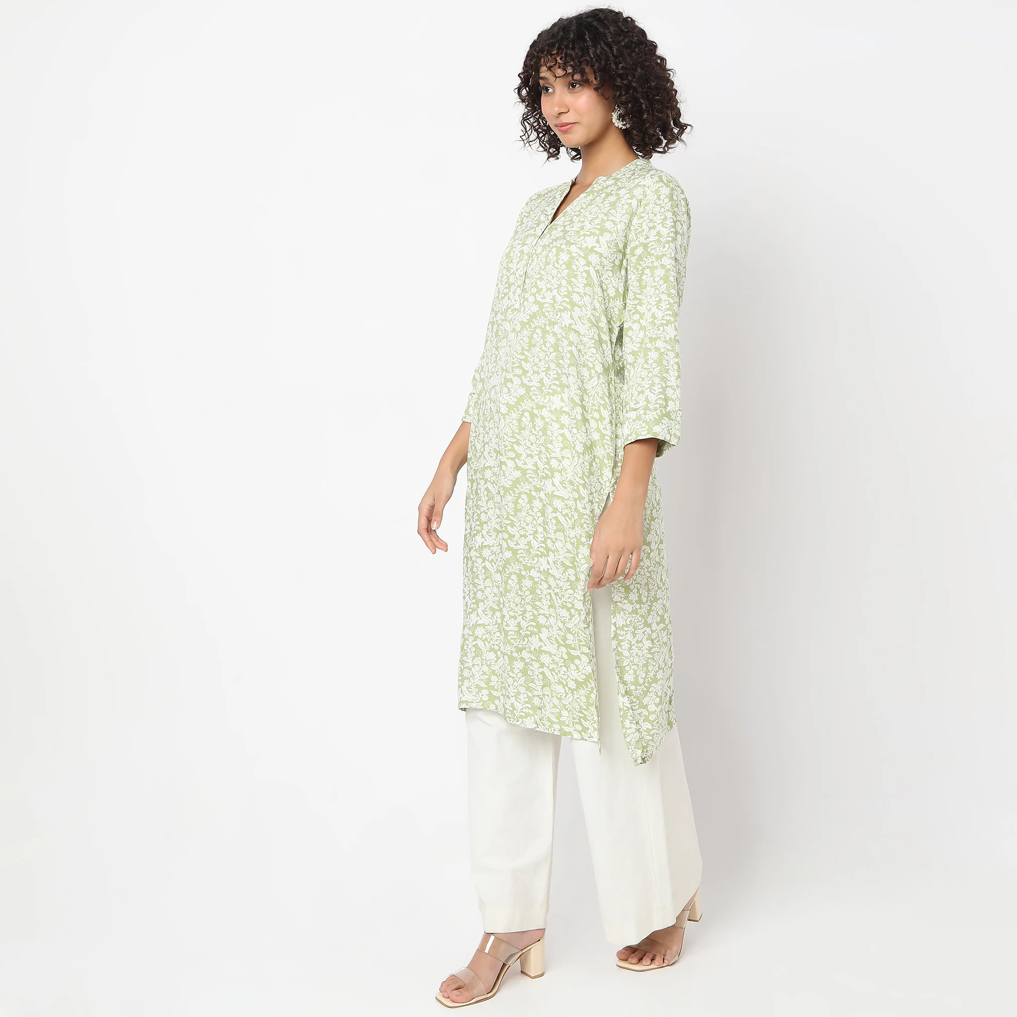 Regular Fit Printed Kurta - Image 5