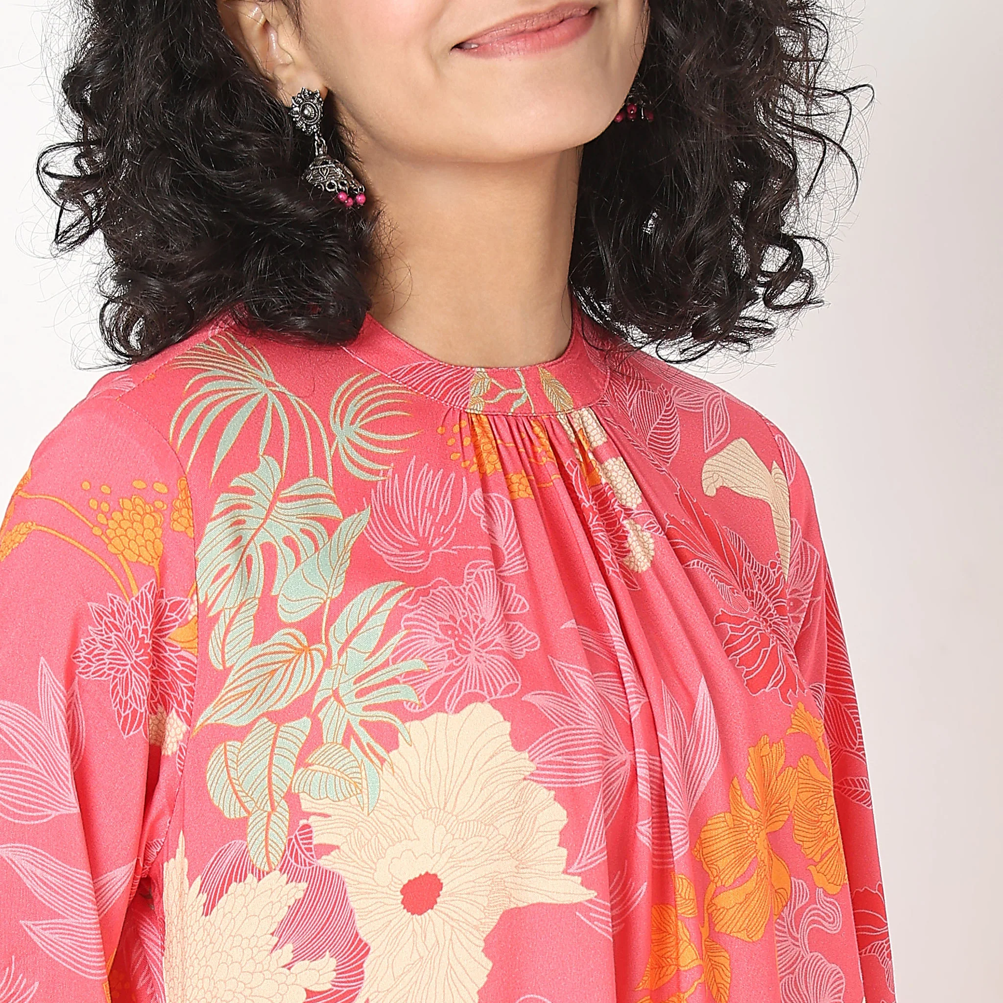 Printed Knee Length Band Neck Straight Kurta - Image 4