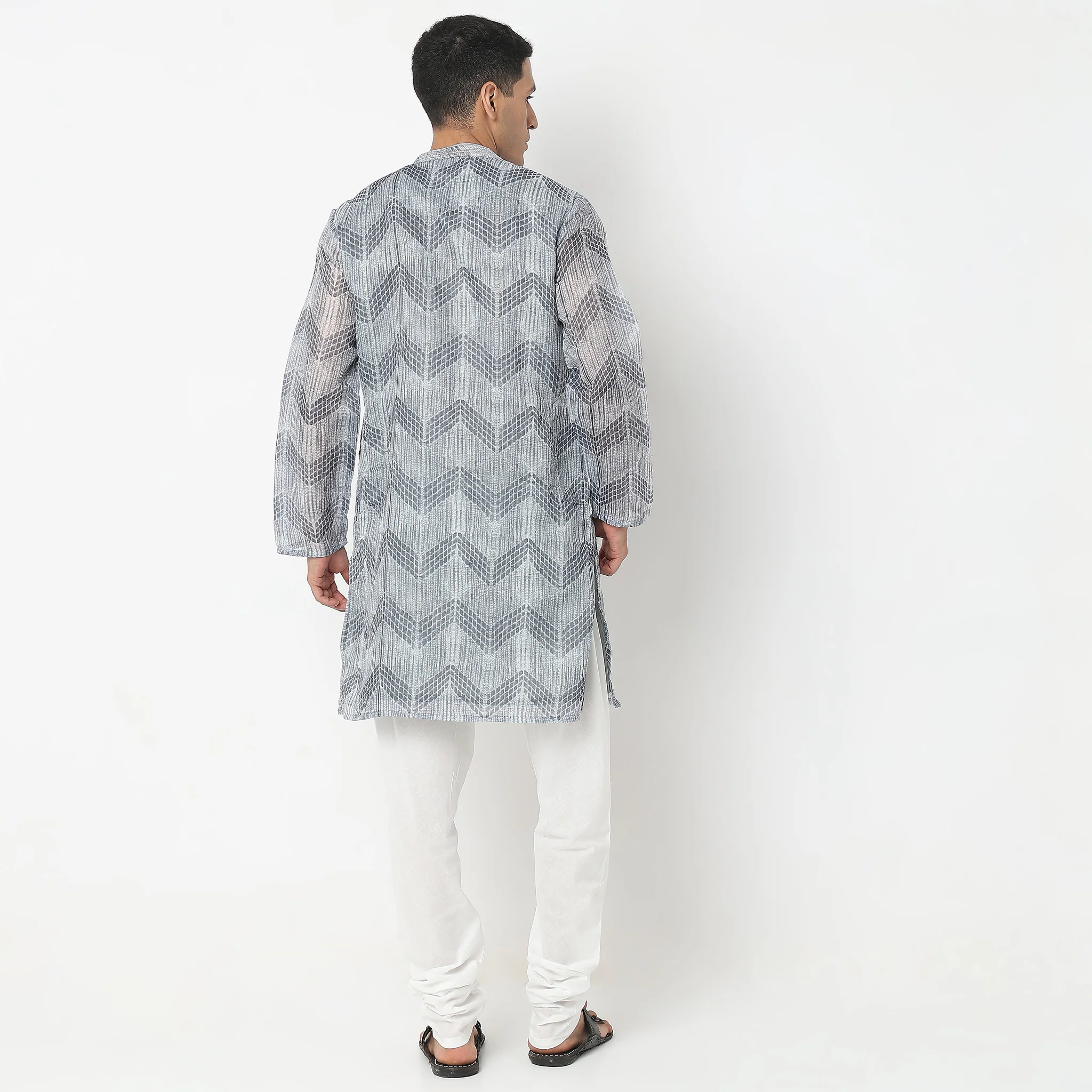 Regular Fit Printed Kurta - Image 3