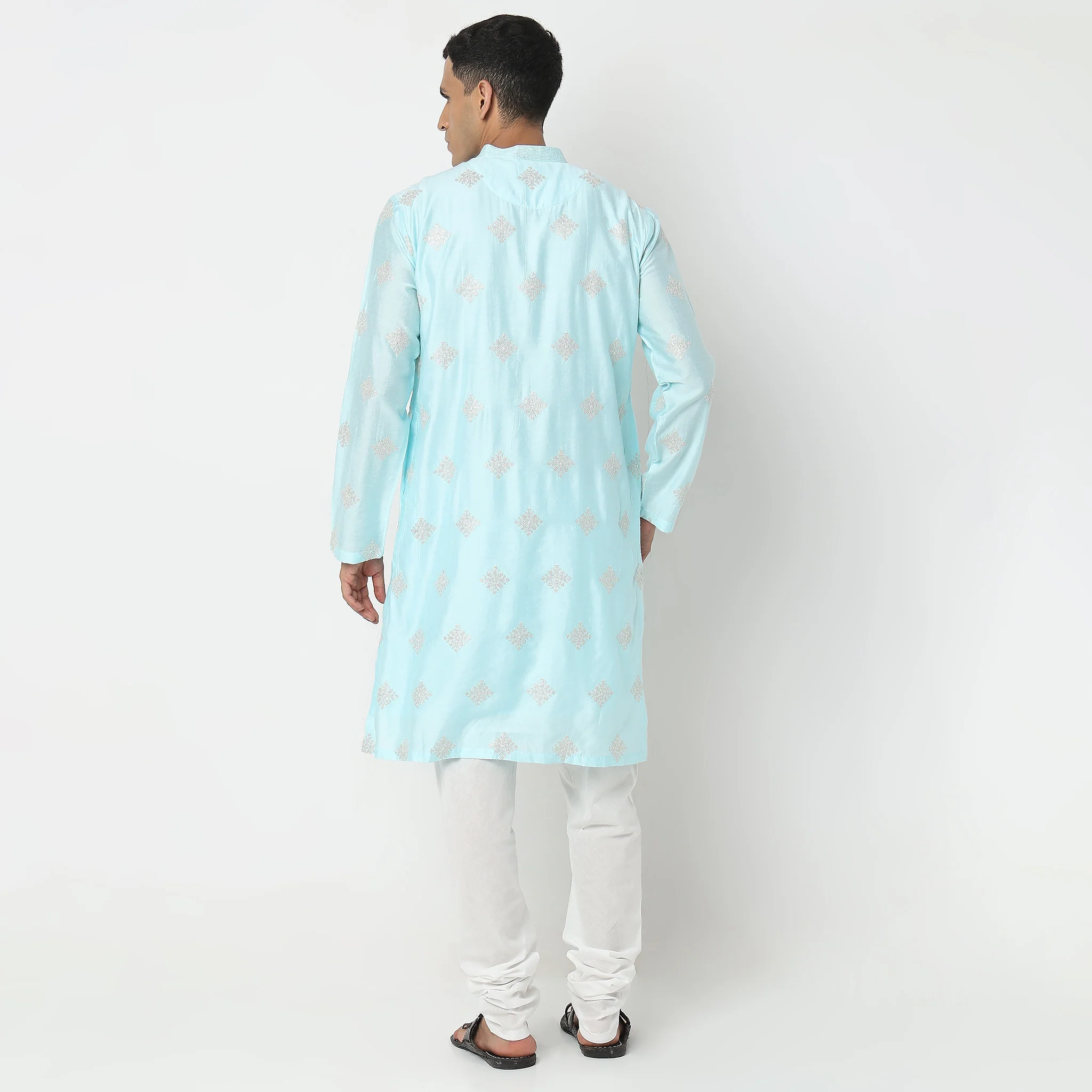 Regular Fit Printed Kurta - Image 3