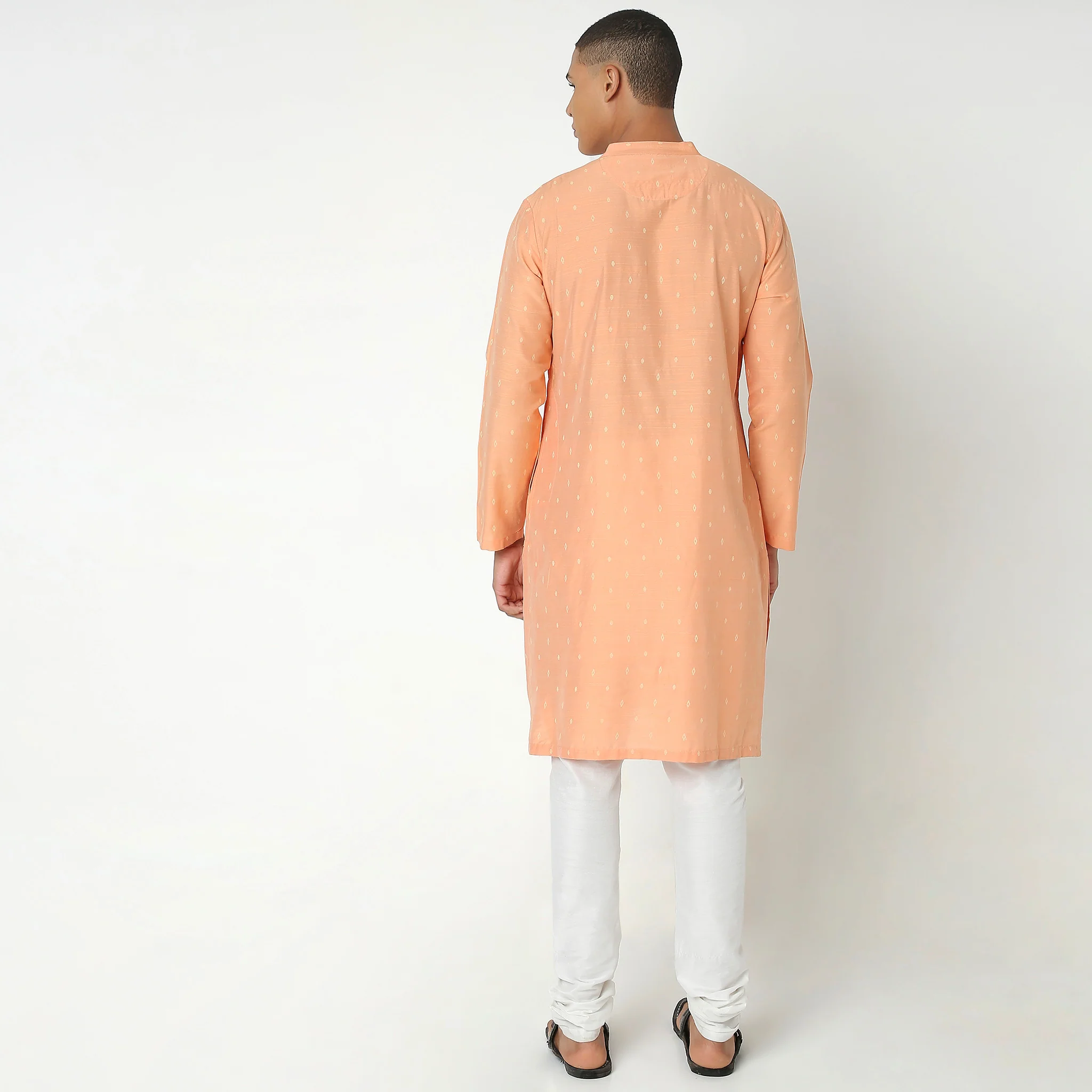 Regular Fit Printed Kurta - Image 3