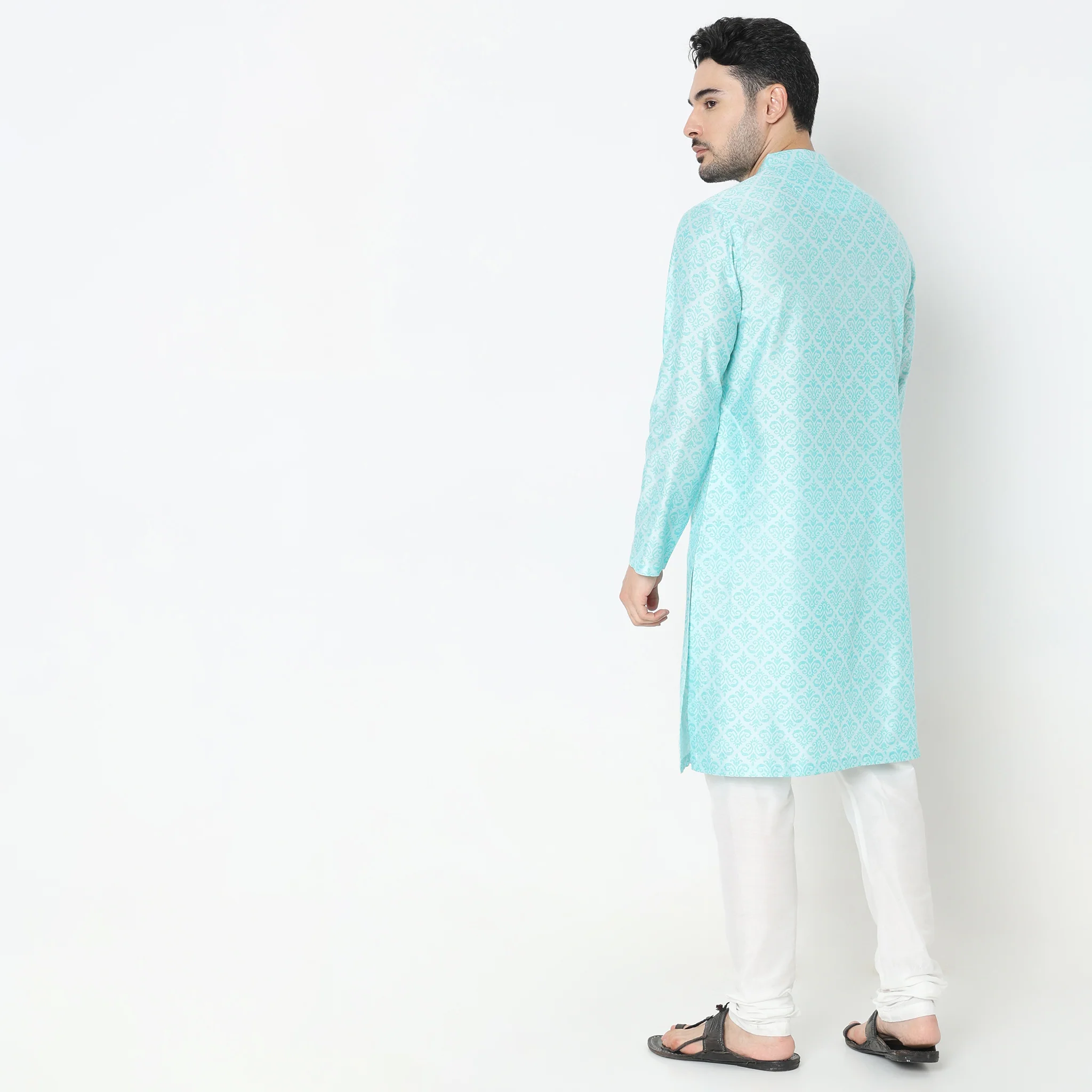 Regular Fit Printed Kurta - Image 3
