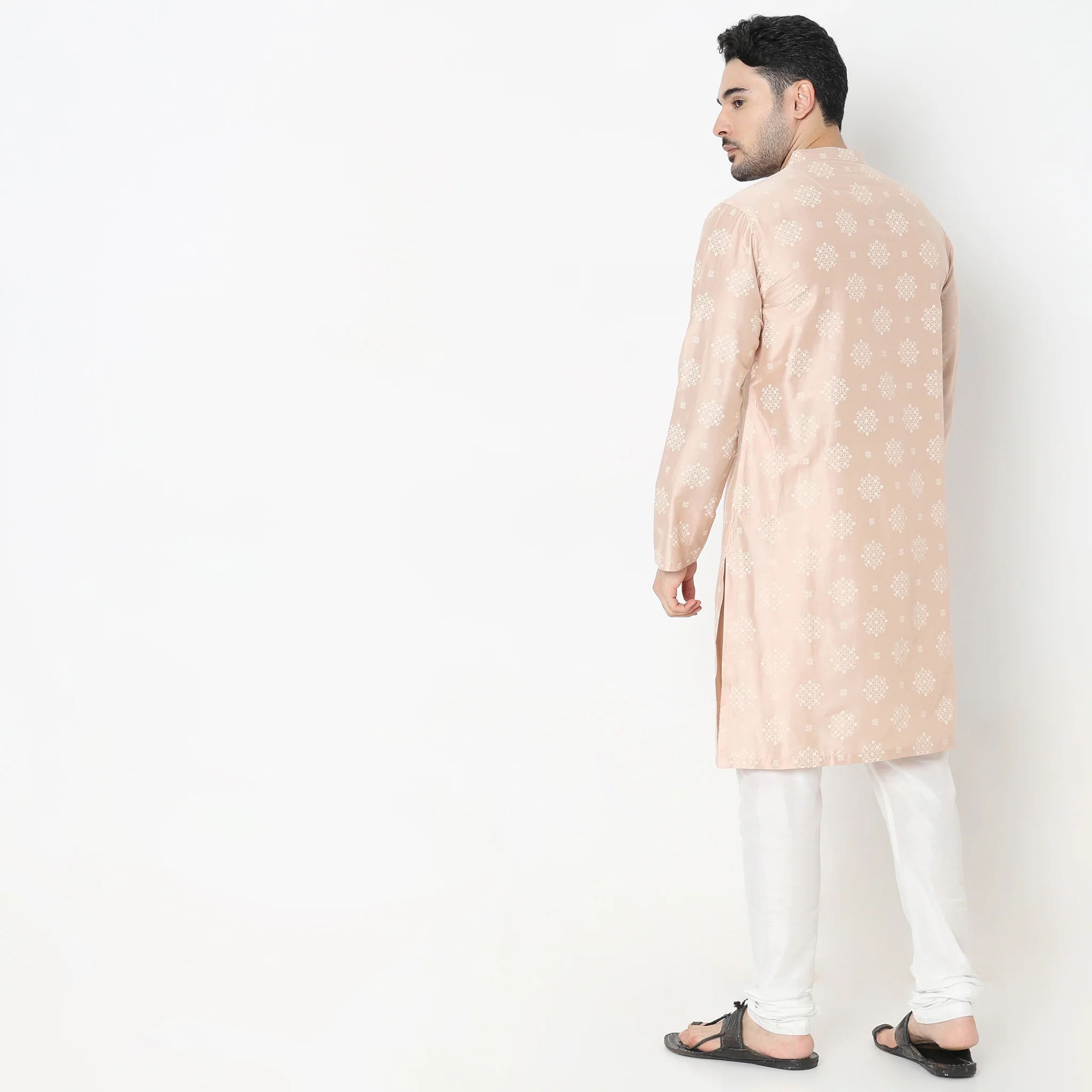 Regular Fit Printed Kurta - Image 3