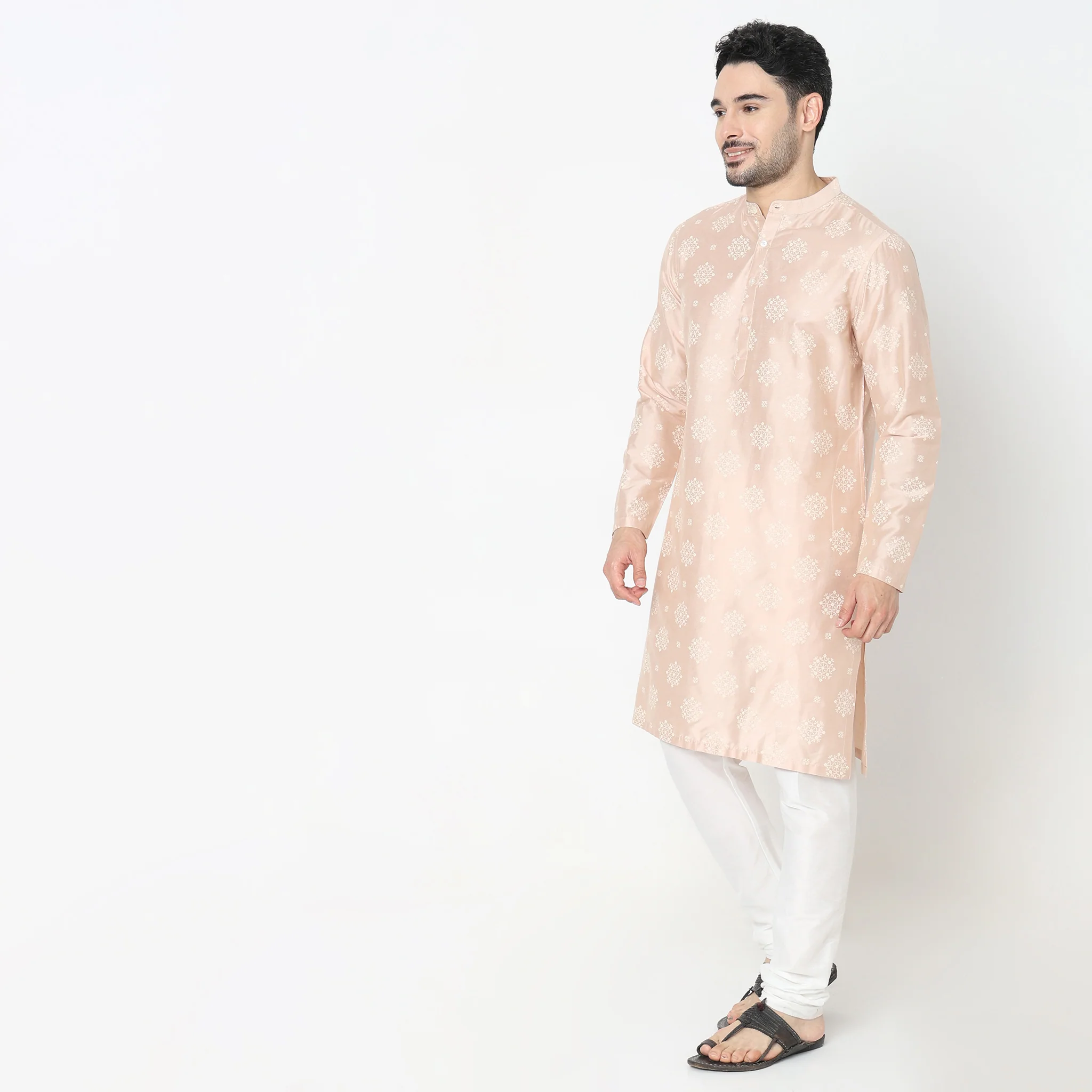 Regular Fit Printed Kurta - Image 5