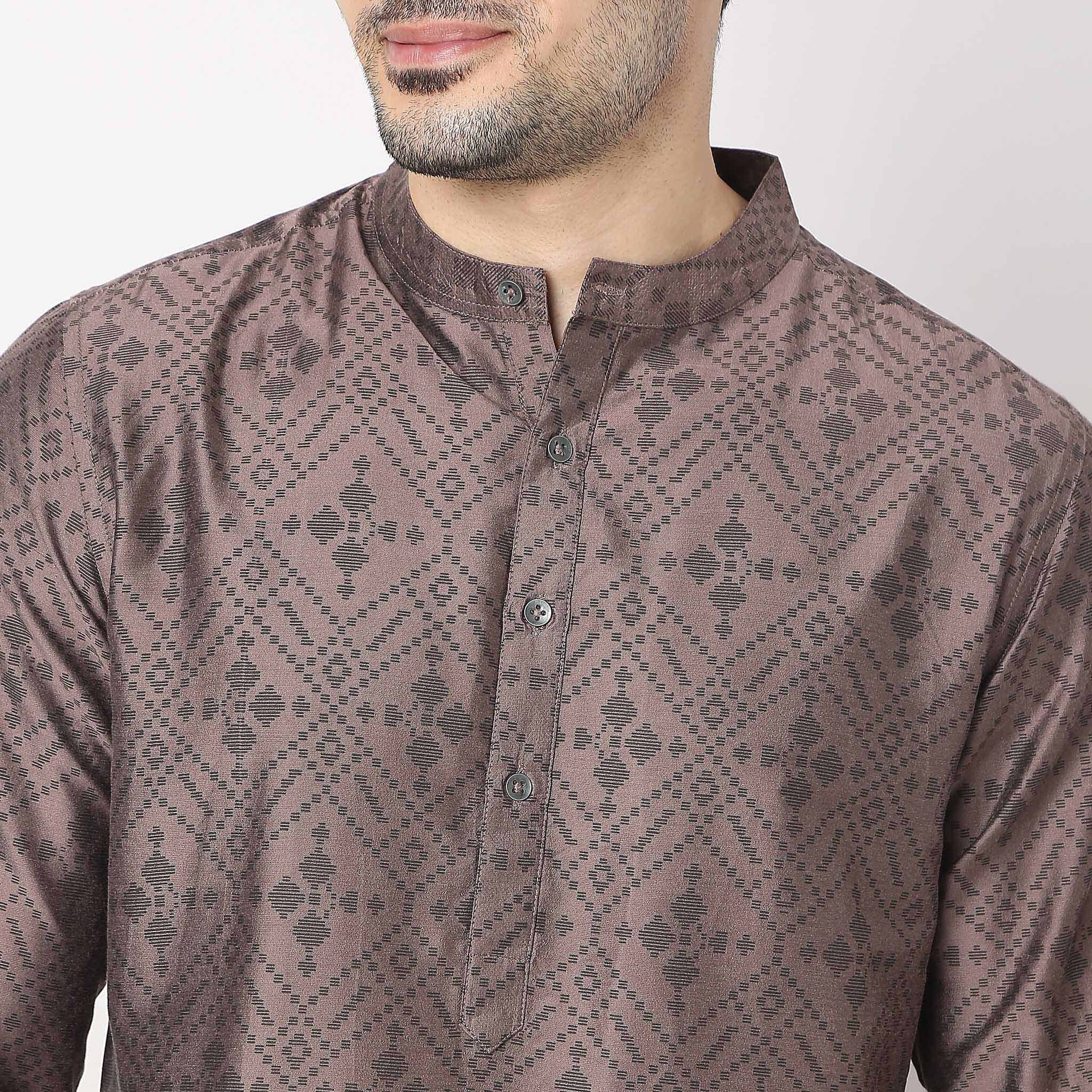 Regular Fit Printed Kurta - Image 4