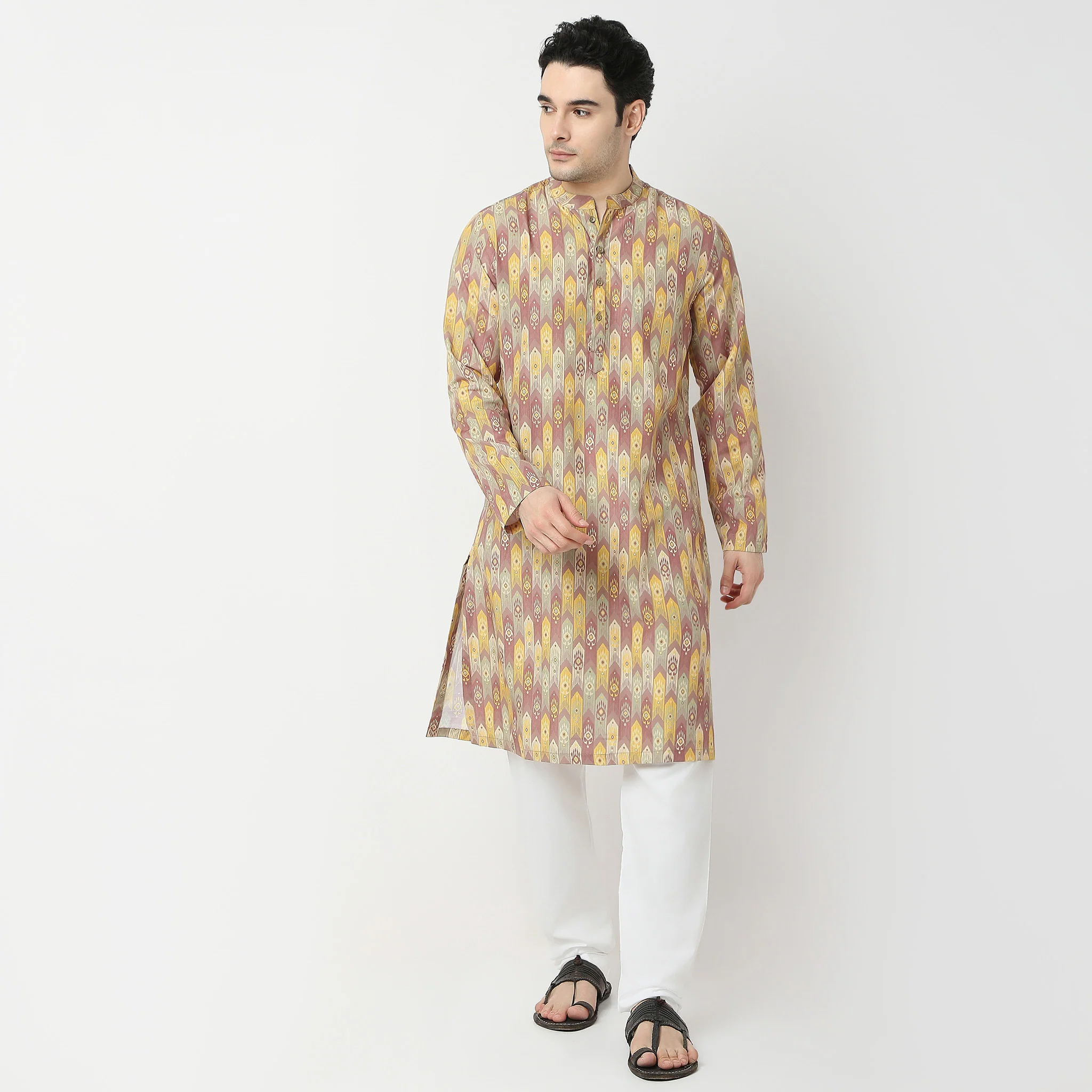Regular Fit Printed Kurta - Image 2