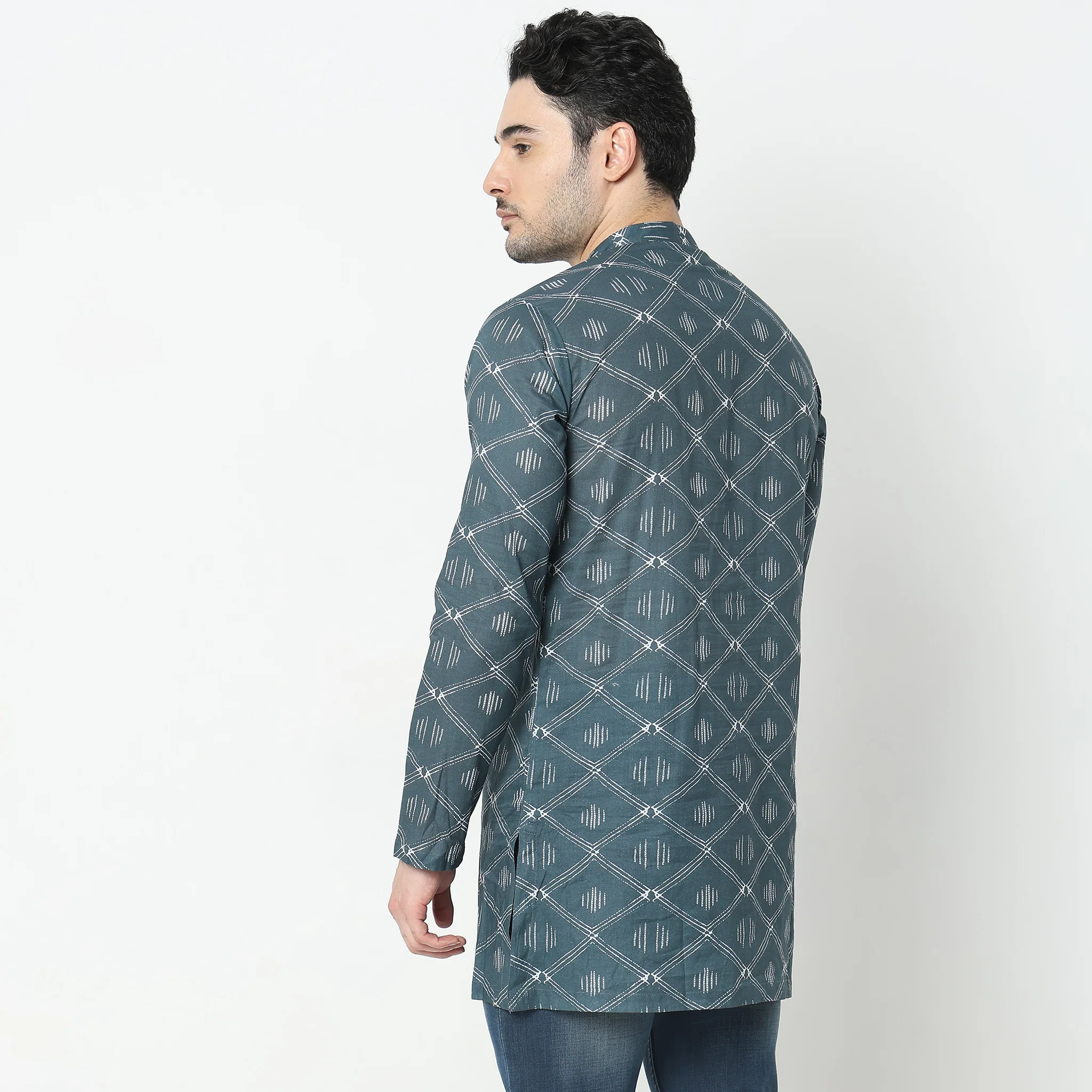 Regular Fit Printed Kurta - Image 3