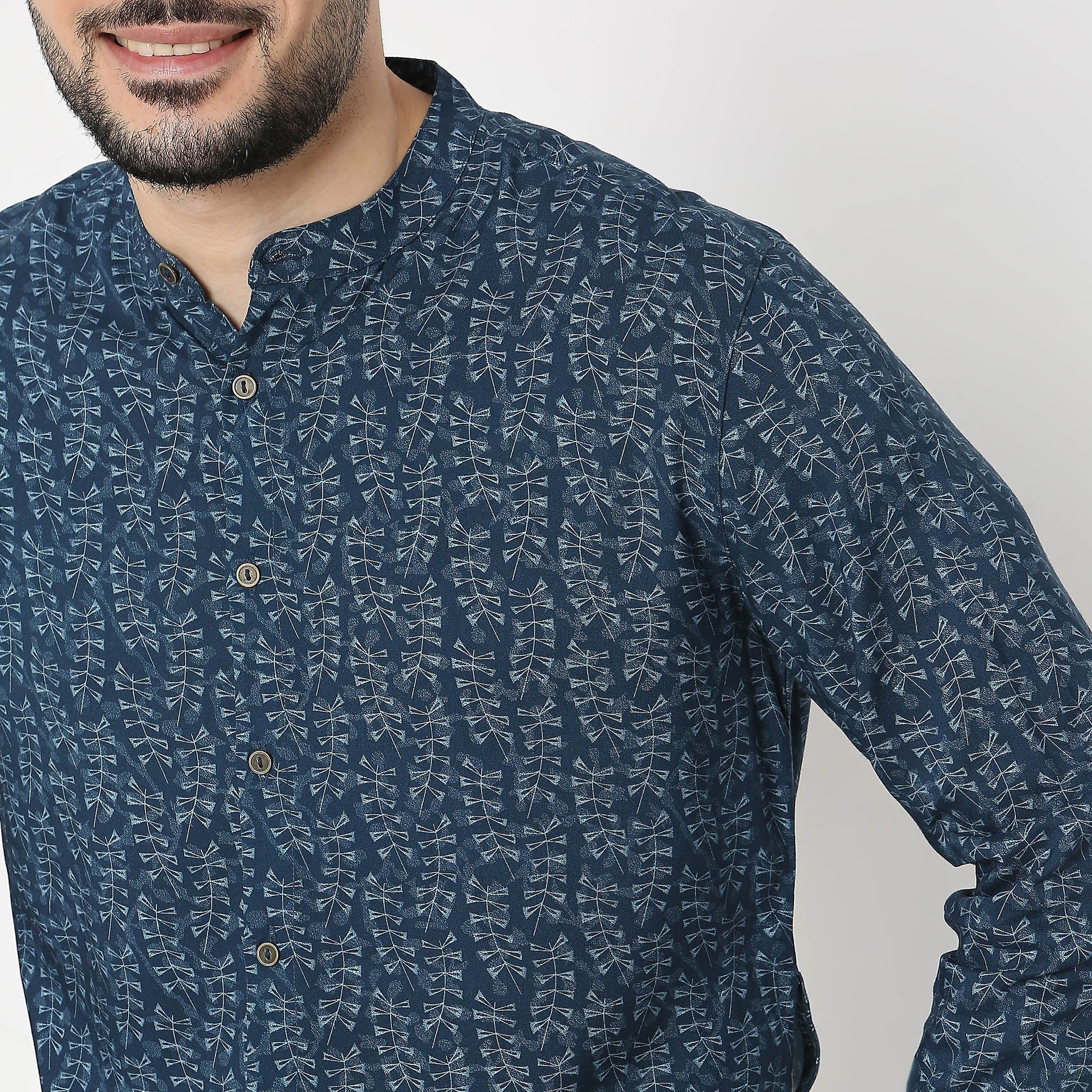 Regular Fit Printed Kurta - Image 4