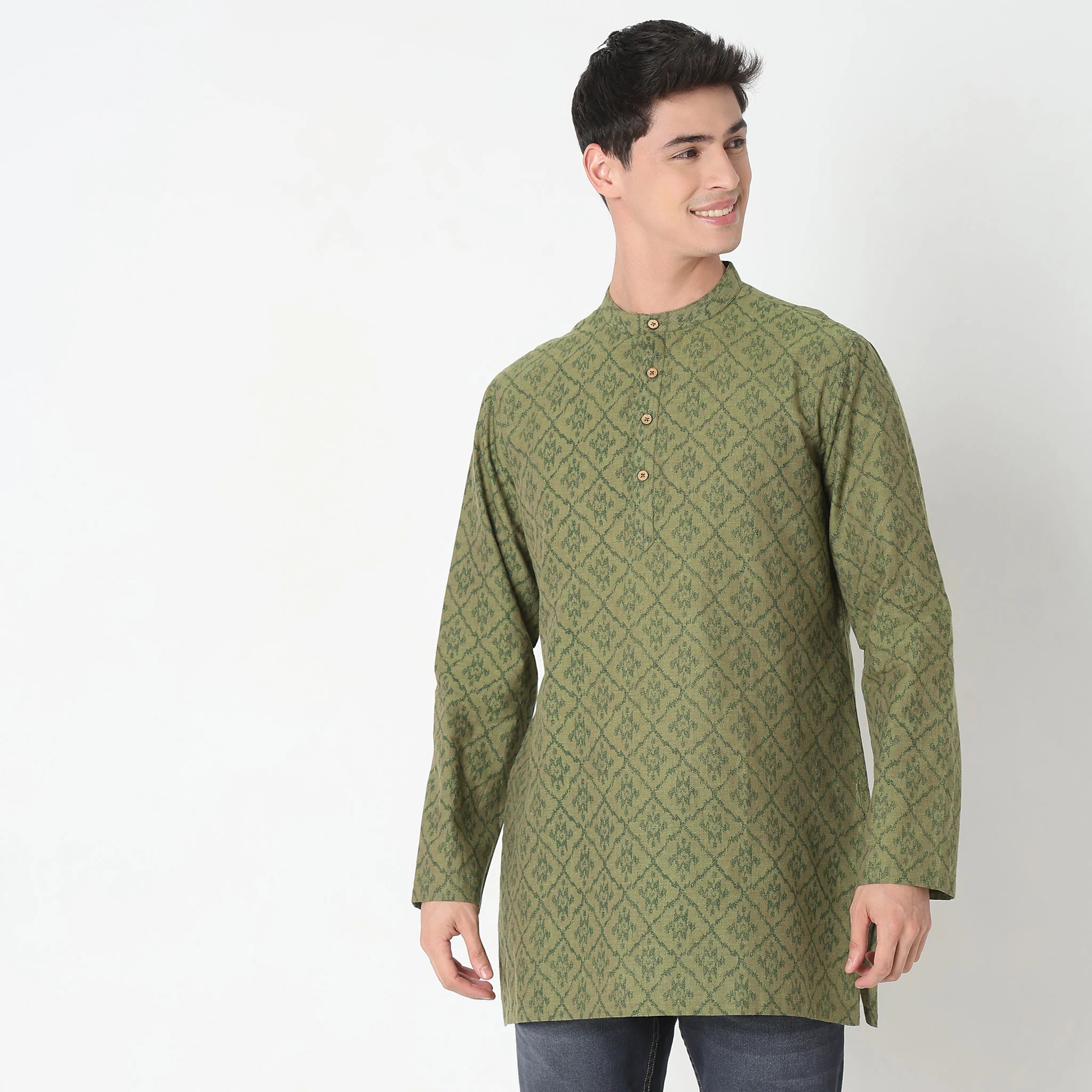 Regular Fit Printed Kurta - Image 5
