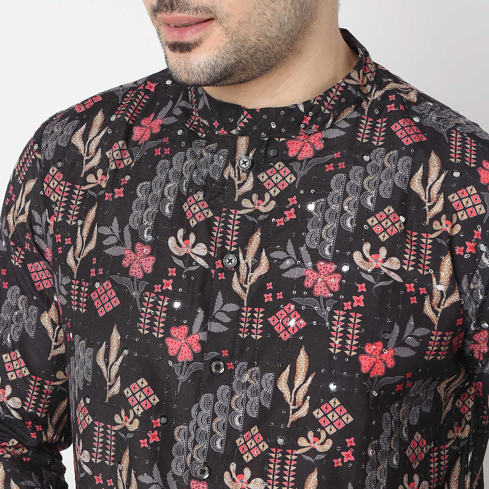 Regular Fit Printed Kurta - Image 4