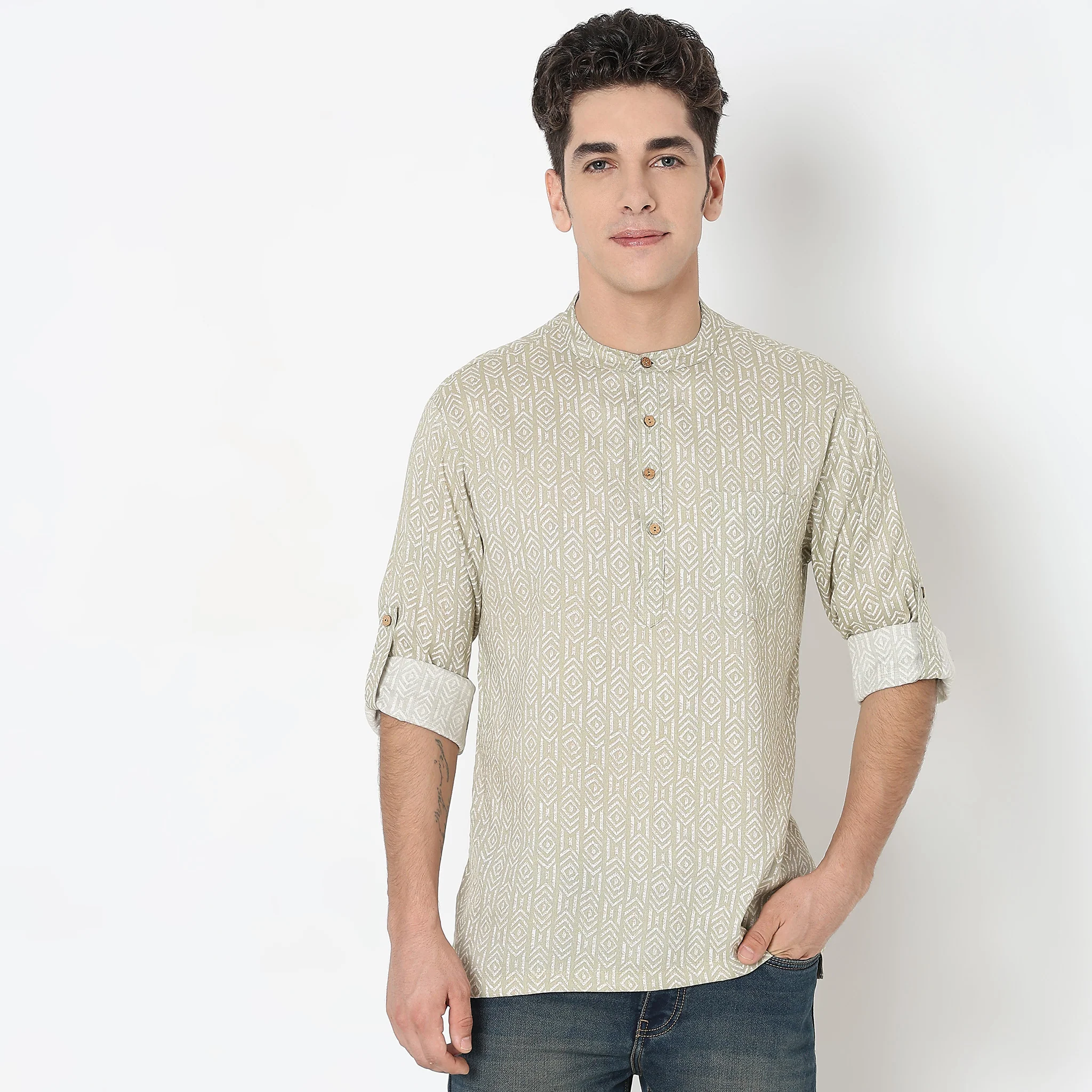 Regular Fit Printed Kurta - Image 2