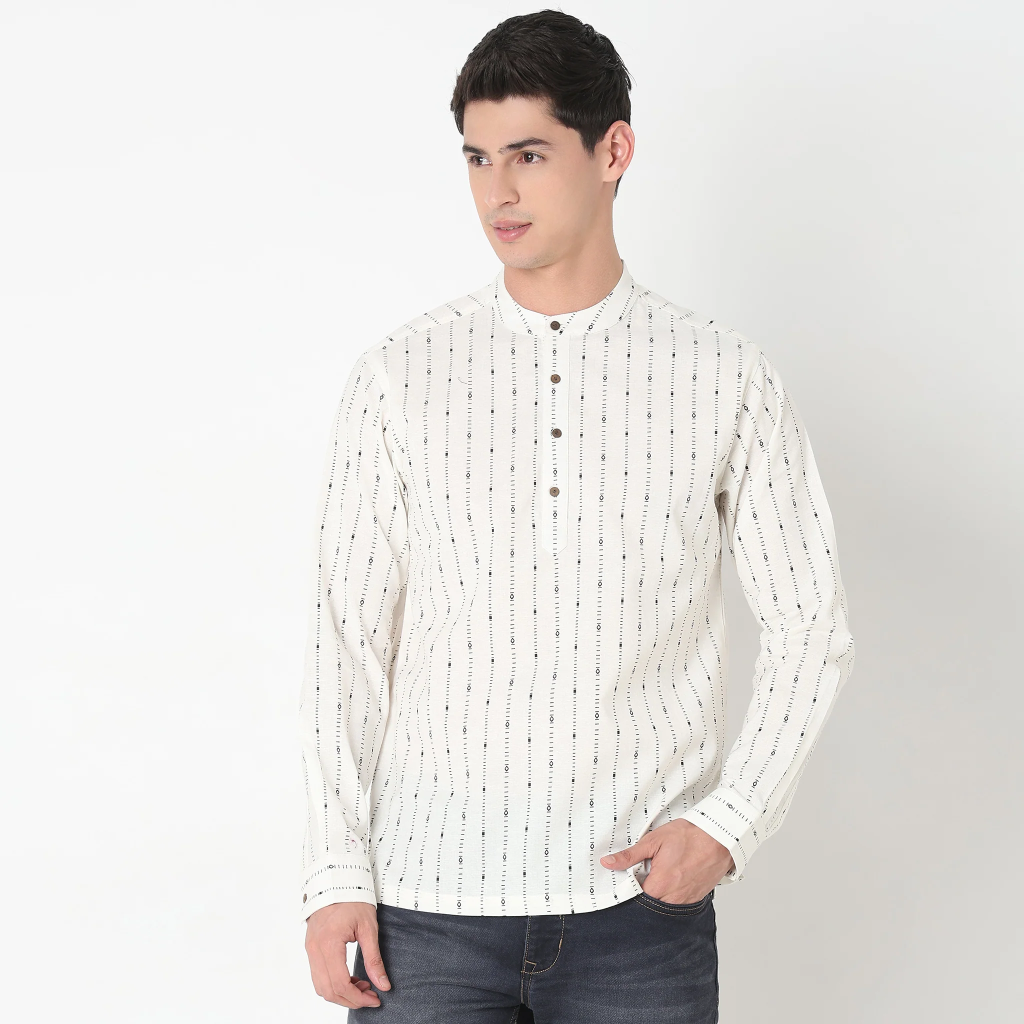 Regular Fit Printed Kurta - Image 2