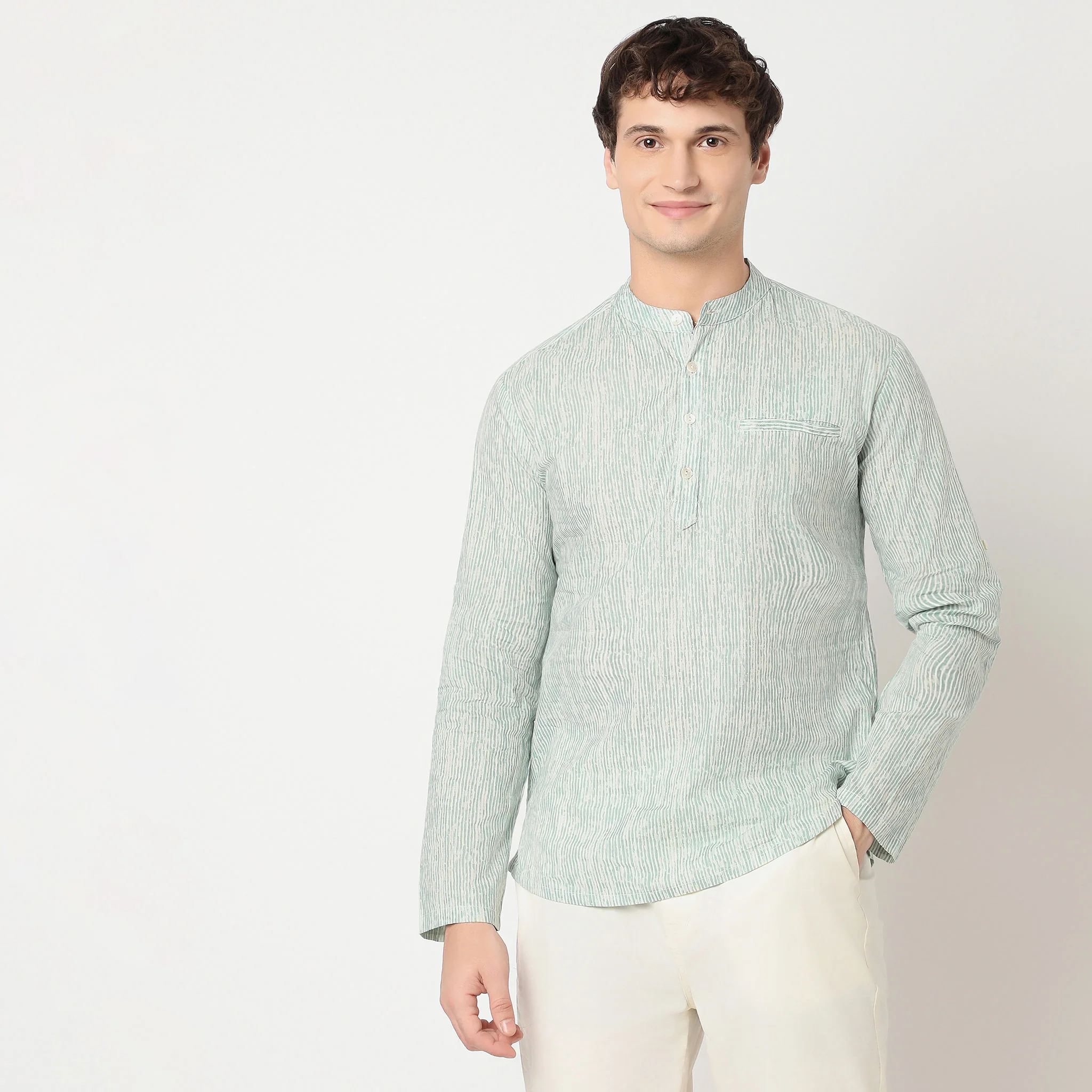 Regular Fit Printed Kurta - Image 2
